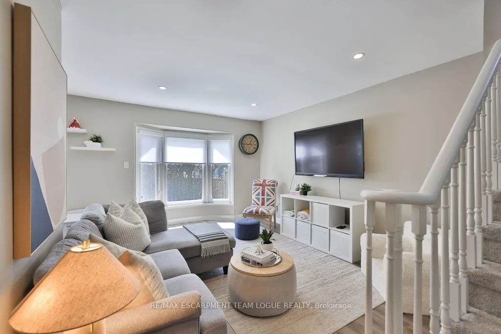 Photo 15 of 3208 Edenwood Crescent, Burlington, Headon — HOMEH