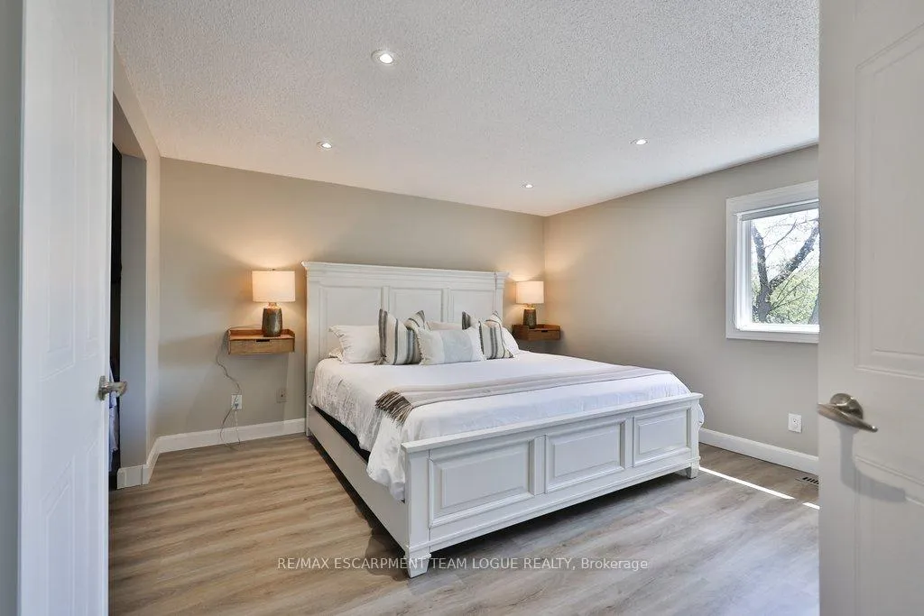 Photo 23 of 3208 Edenwood Crescent, Burlington, Headon — HOMEH