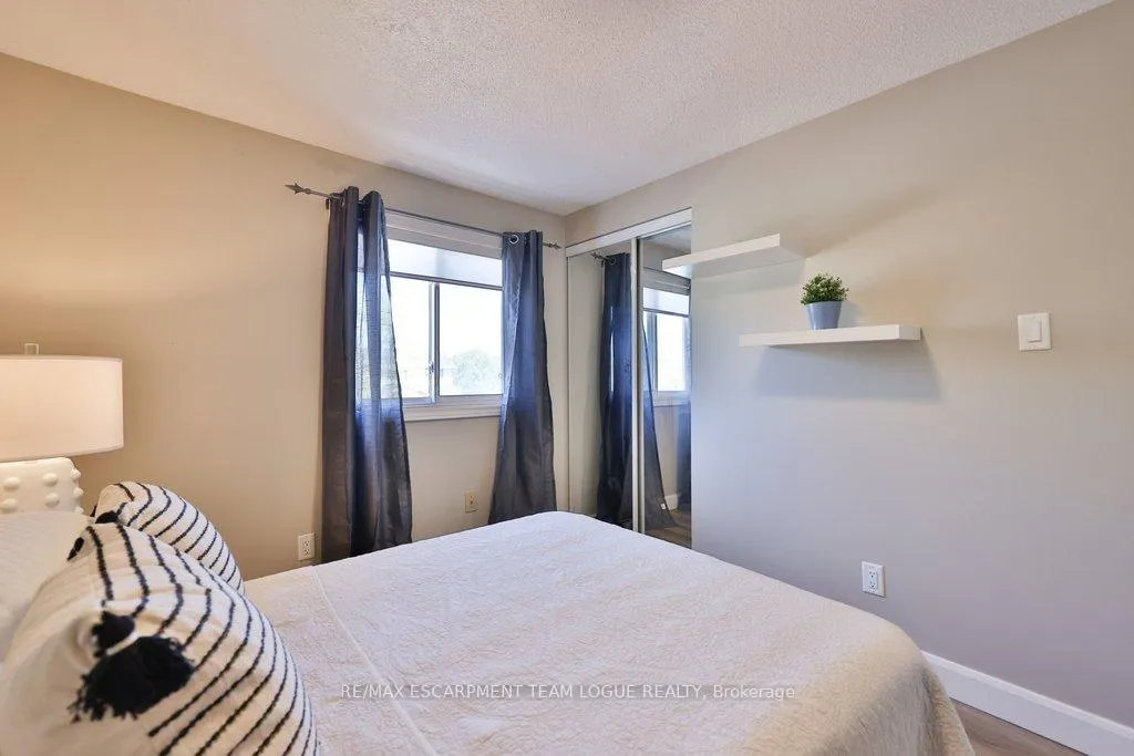 Photo 30 of 3208 Edenwood Crescent, Burlington, Headon — HOMEH