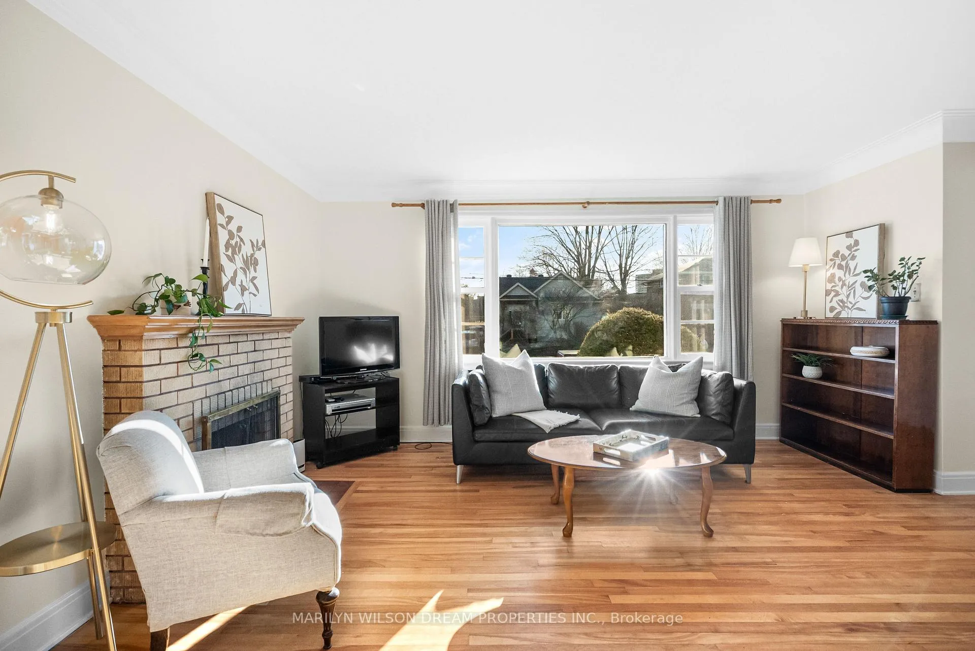 Photo 11 of 243 Compton Avenue, Ottawa, Woodroffe — HOMEH
