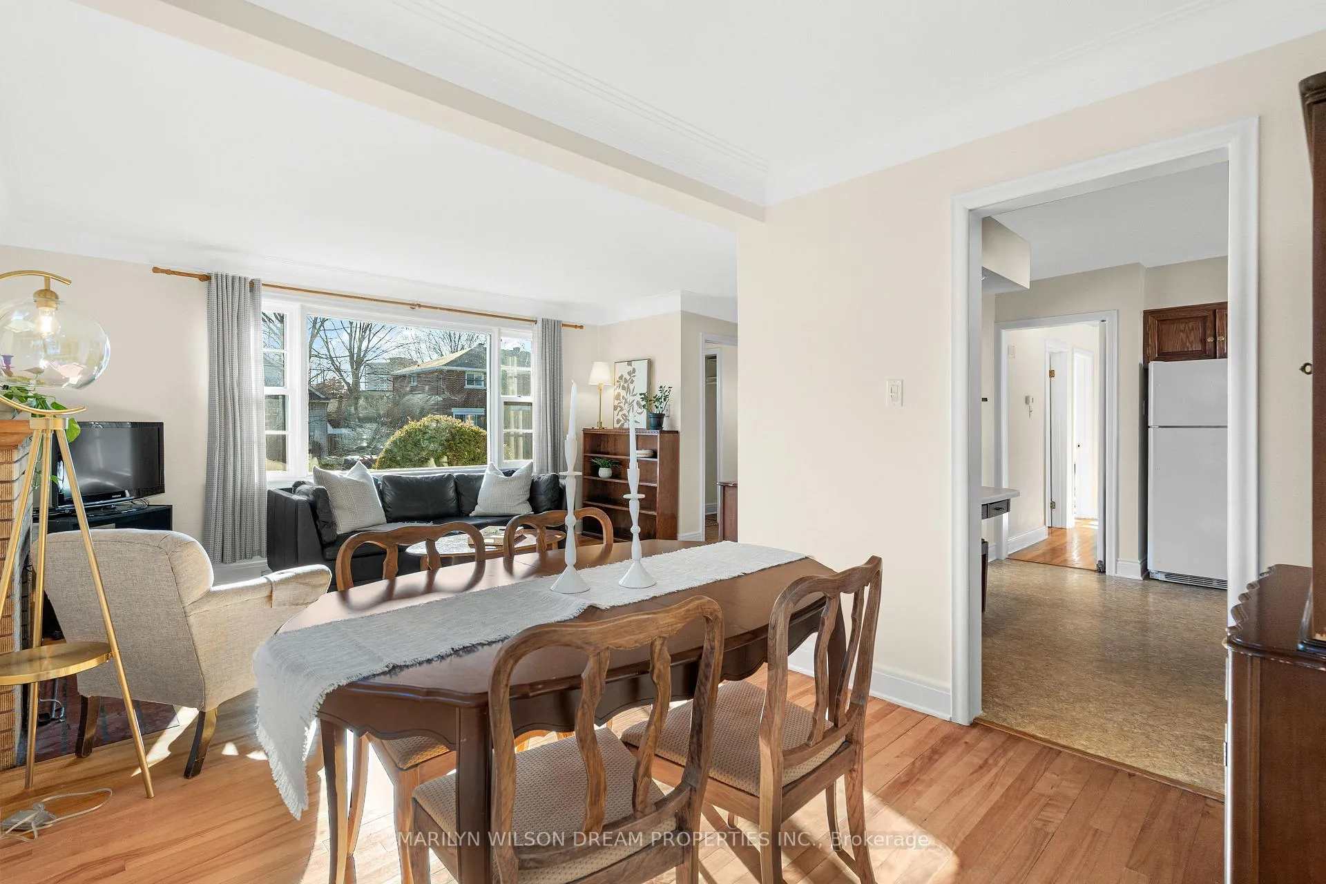Photo 16 of 243 Compton Avenue, Ottawa, Woodroffe — HOMEH