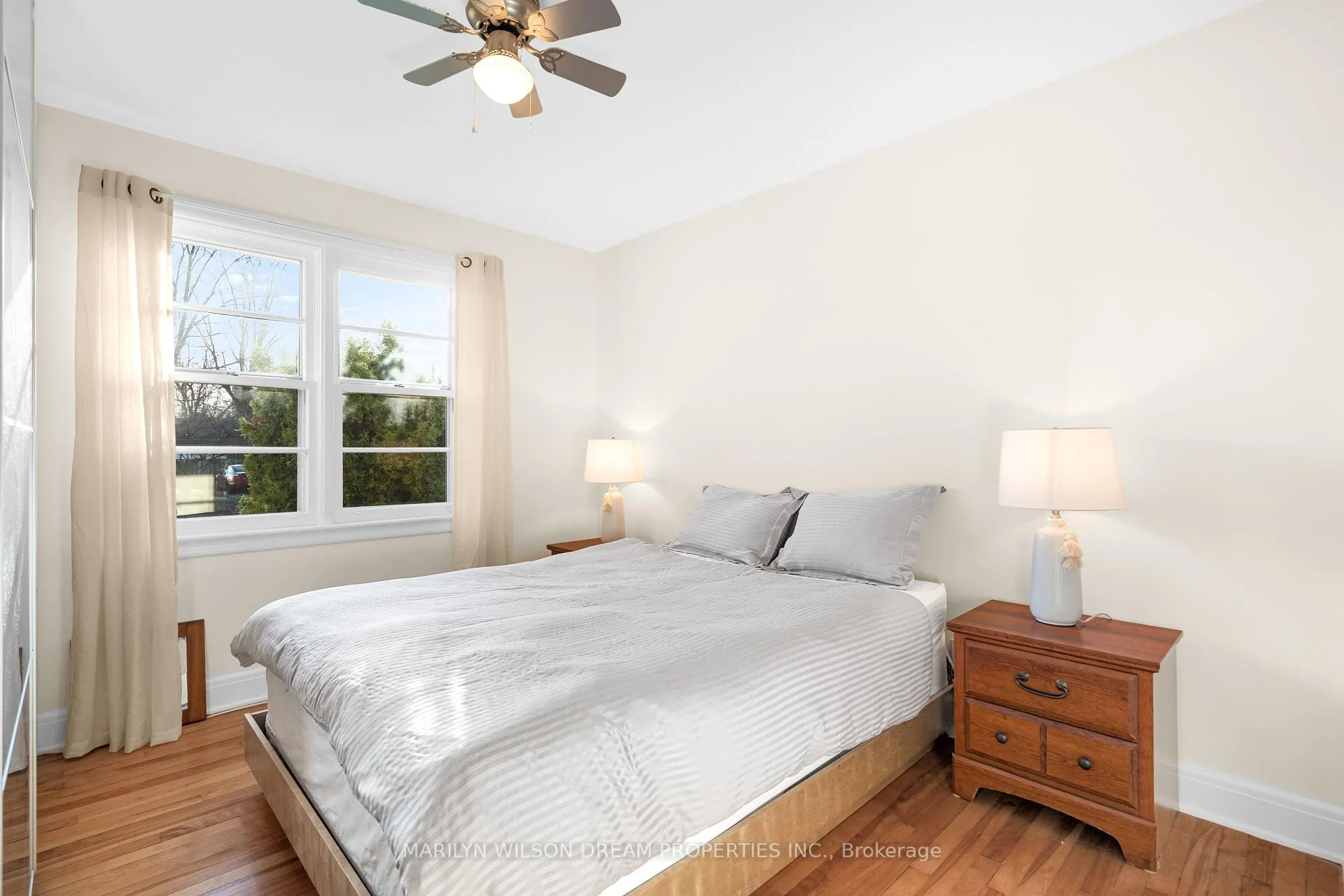 Photo 22 of 243 Compton Avenue, Ottawa, Woodroffe — HOMEH