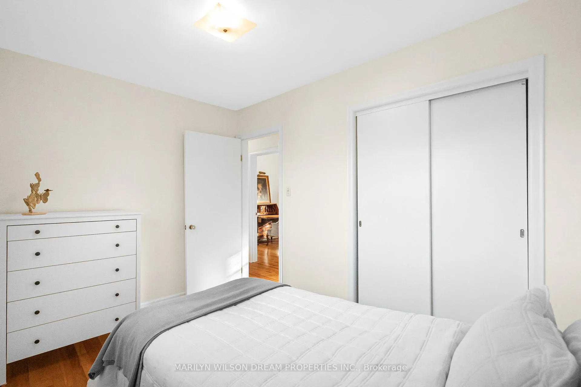 Photo 25 of 243 Compton Avenue, Ottawa, Woodroffe — HOMEH