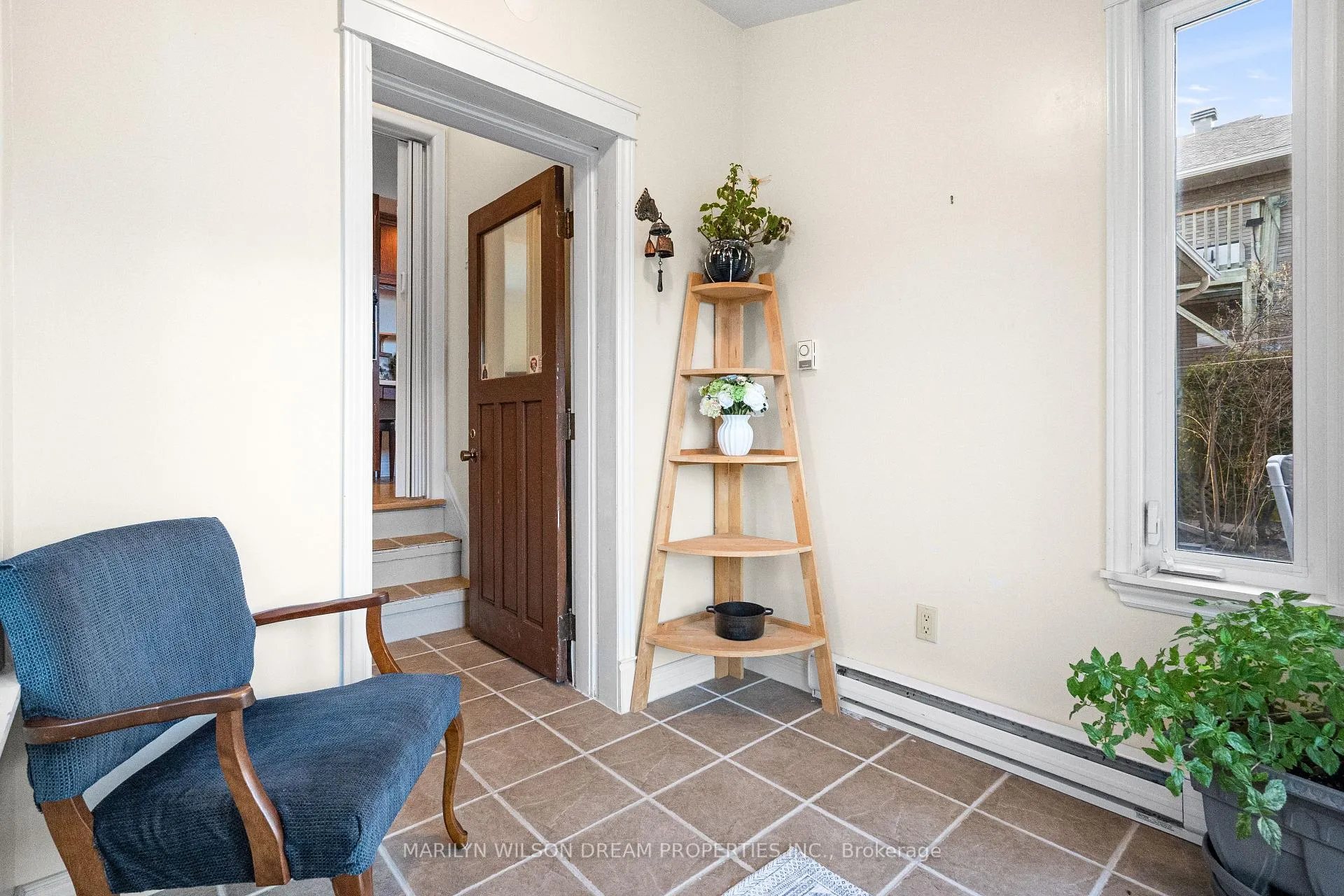 Photo 30 of 243 Compton Avenue, Ottawa, Woodroffe — HOMEH
