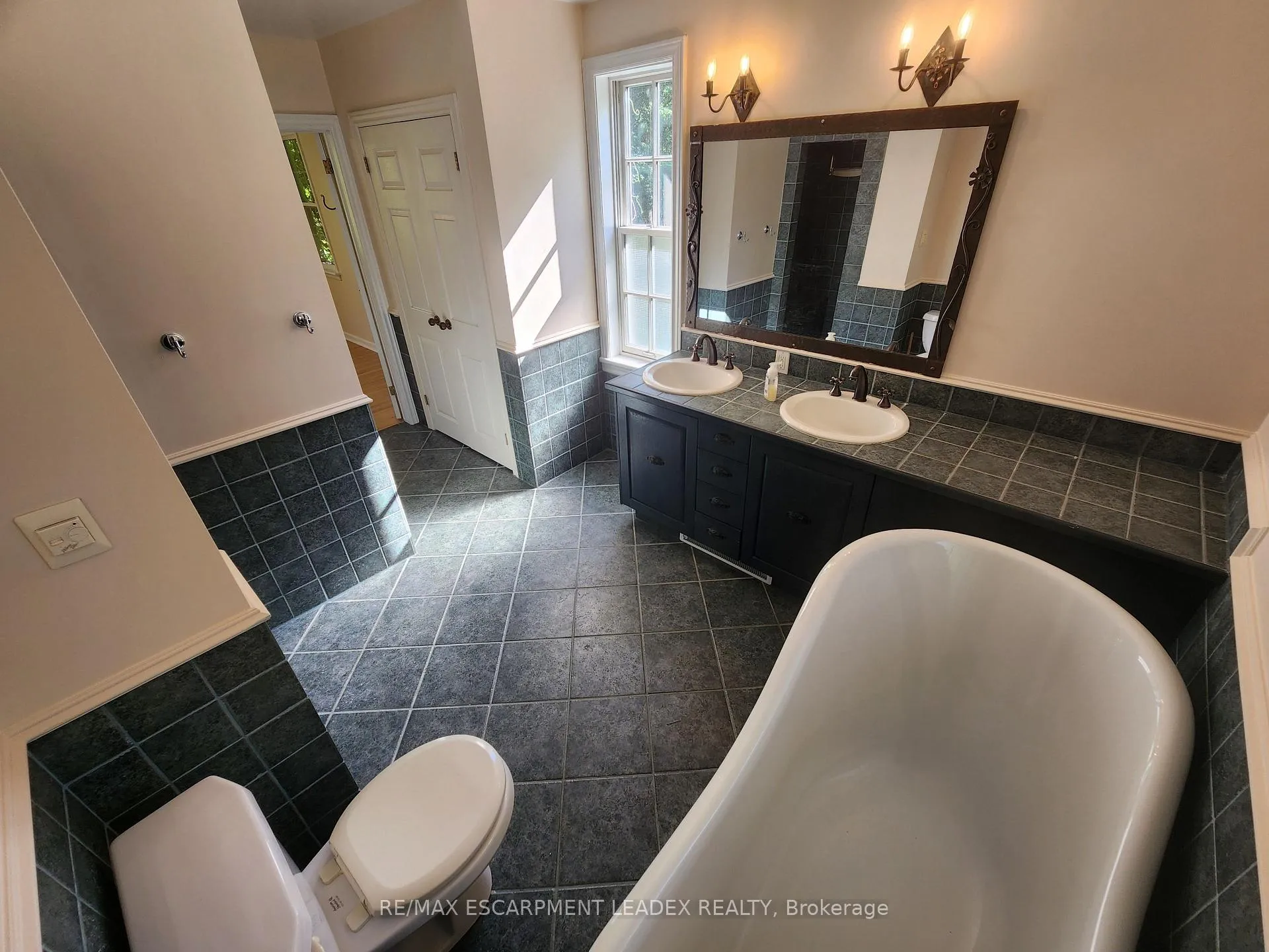 Photo 31 of 15 St. Anns Court, Hamilton, Ancaster — HOMEH