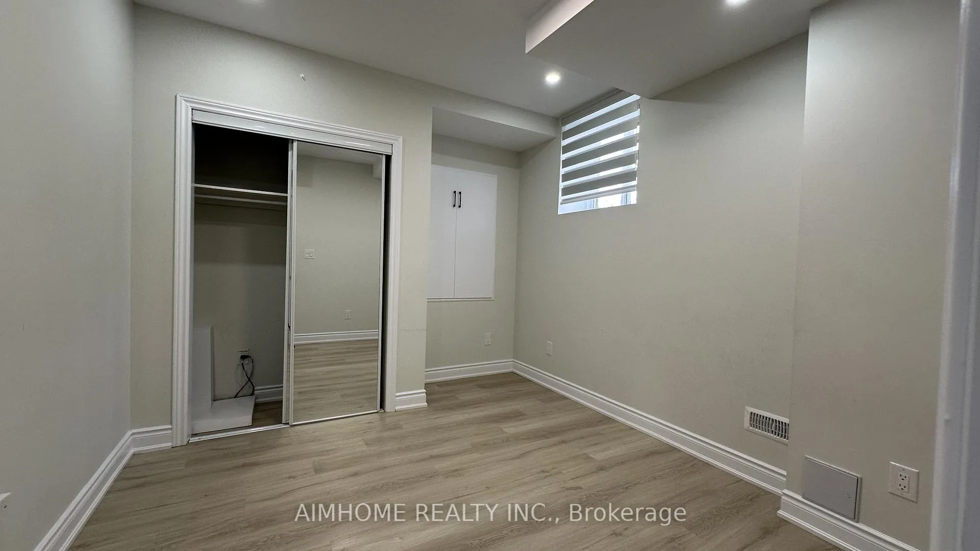 Photo 17 of Unit Basement, 4 Flagg Avenue, Brant, Paris — HOMEH