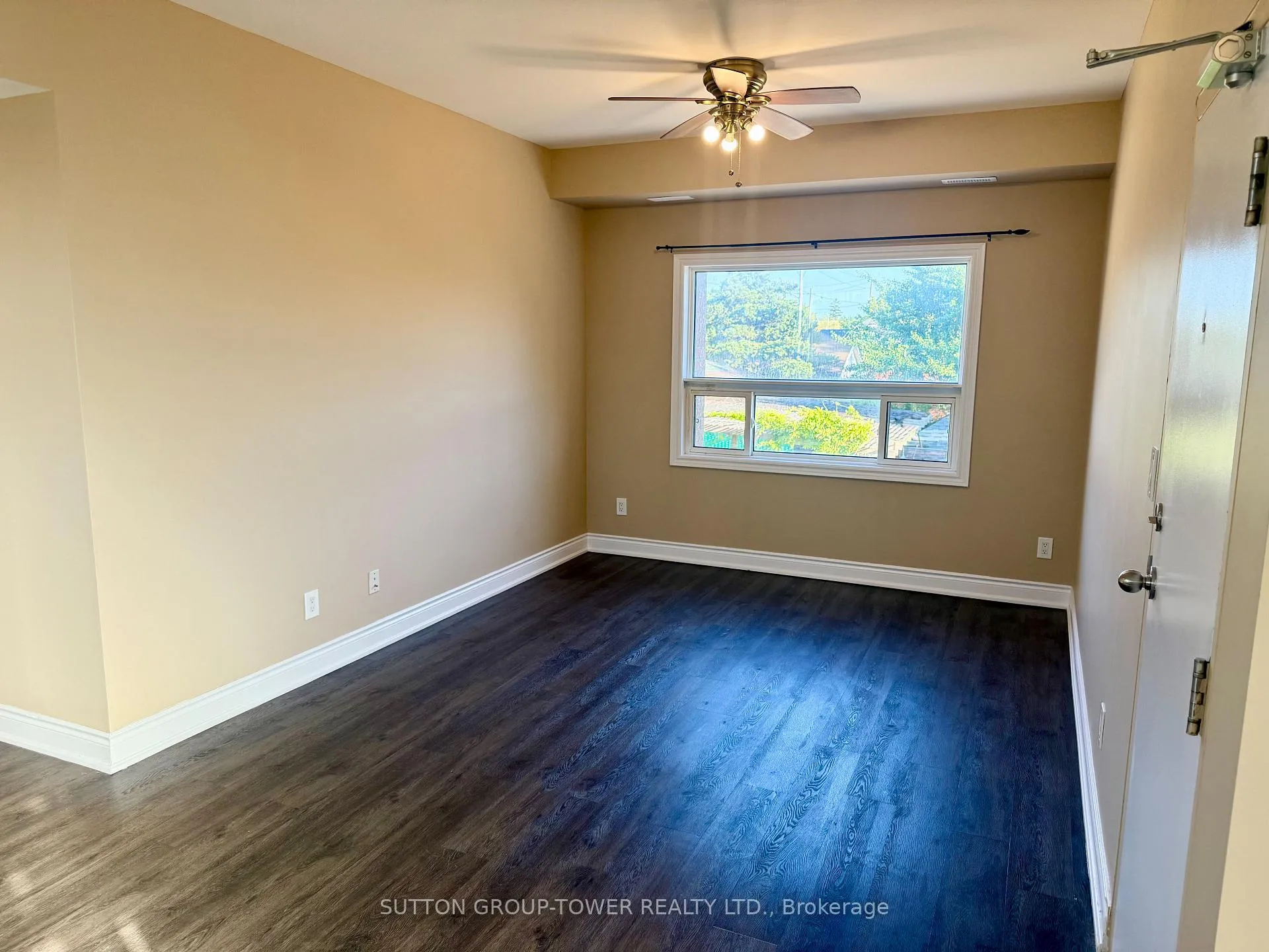 Photo 3 of Unit 2, 750 Albert Street, Oshawa, Lakeview — HOMEH