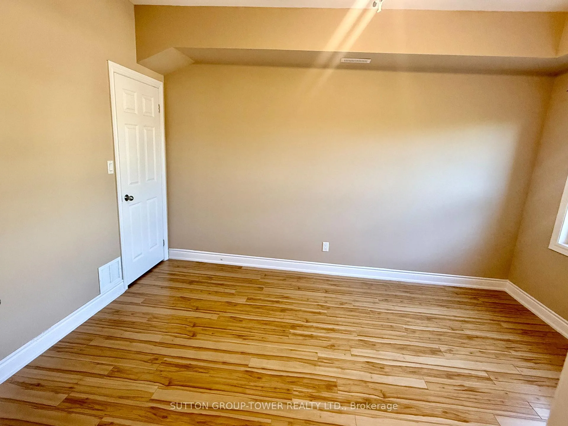 Photo 12 of Unit 2, 750 Albert Street, Oshawa, Lakeview — HOMEH