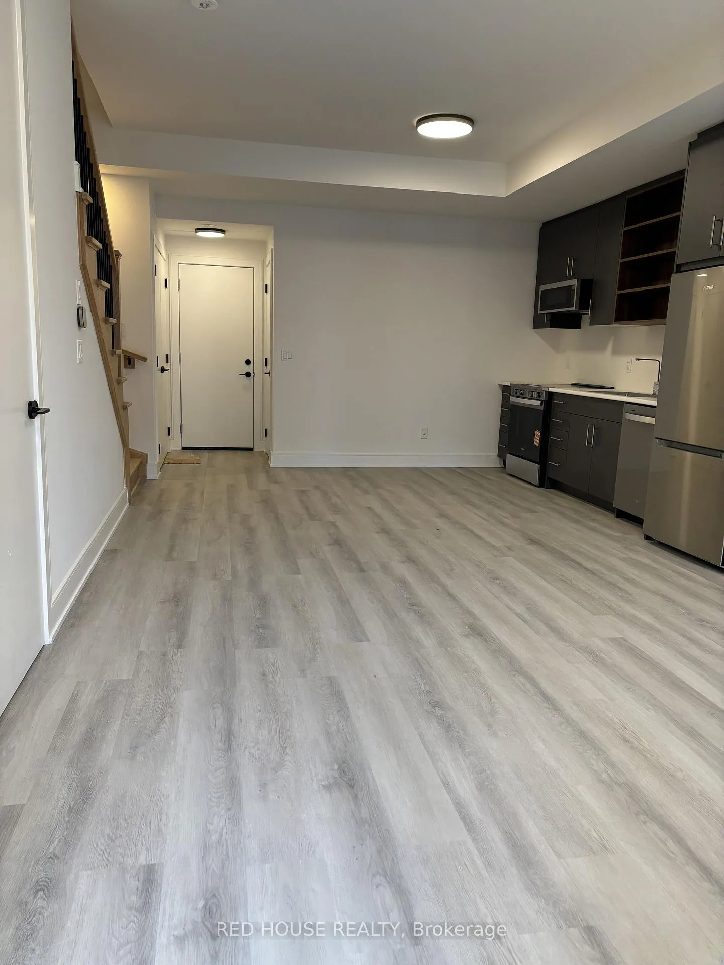 Photo 2 of 104 Everett Common, St. Catharines, Oakdale — HOMEH