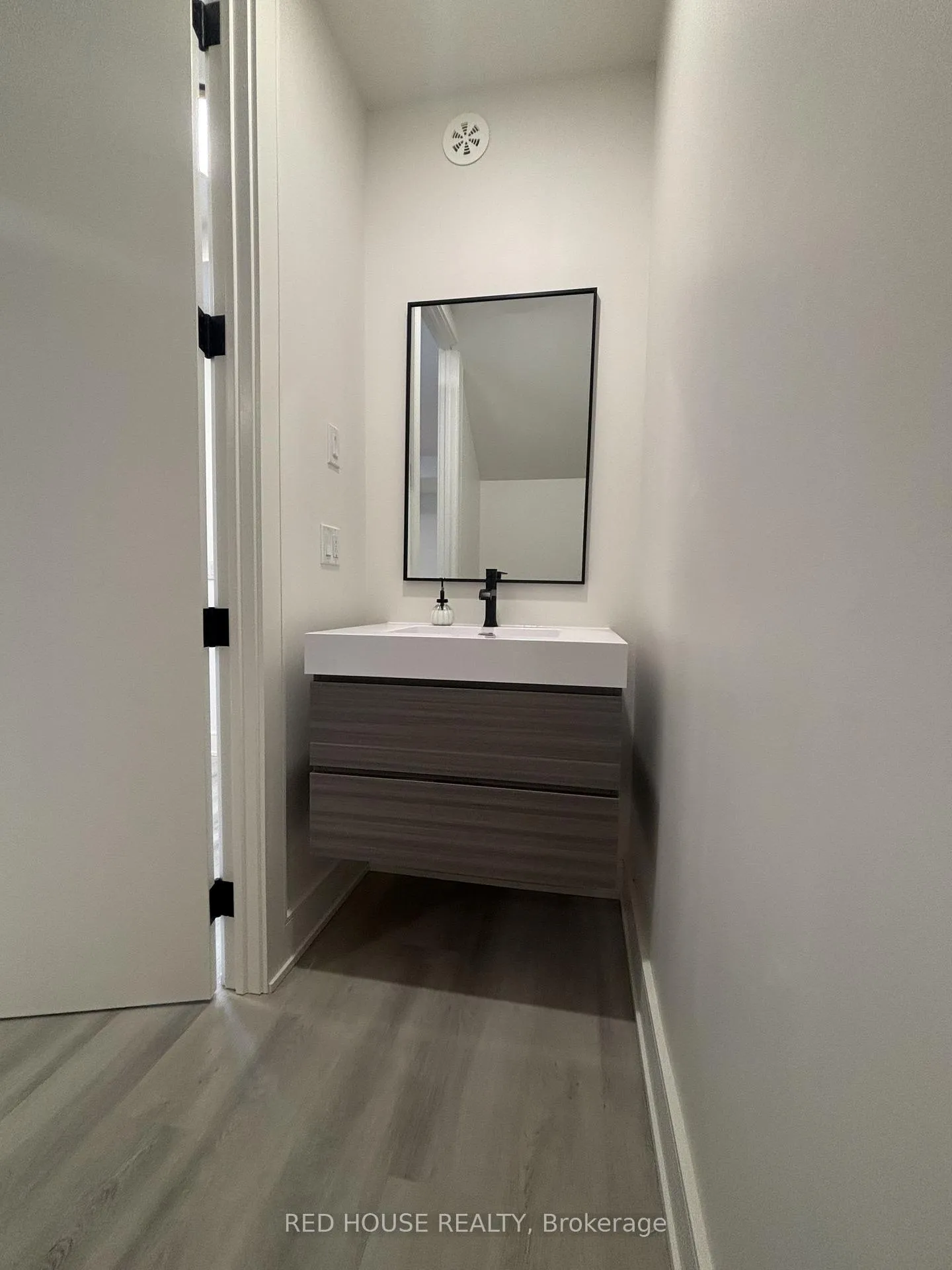 Photo 7 of 104 Everett Common, St. Catharines, Oakdale — HOMEH