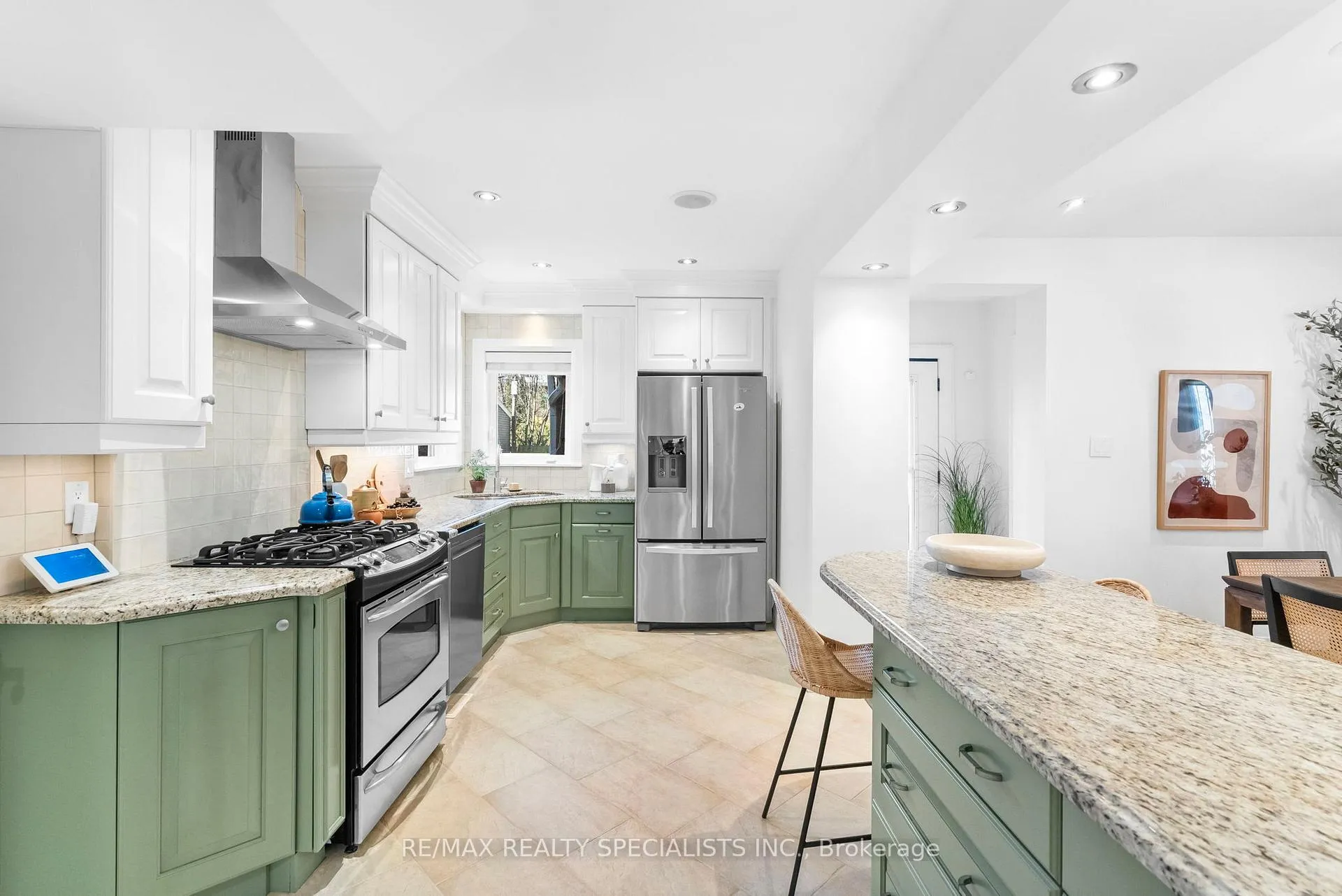 Photo 5 of 50 Albert Avenue, Etobicoke, Mimico — HOMEH