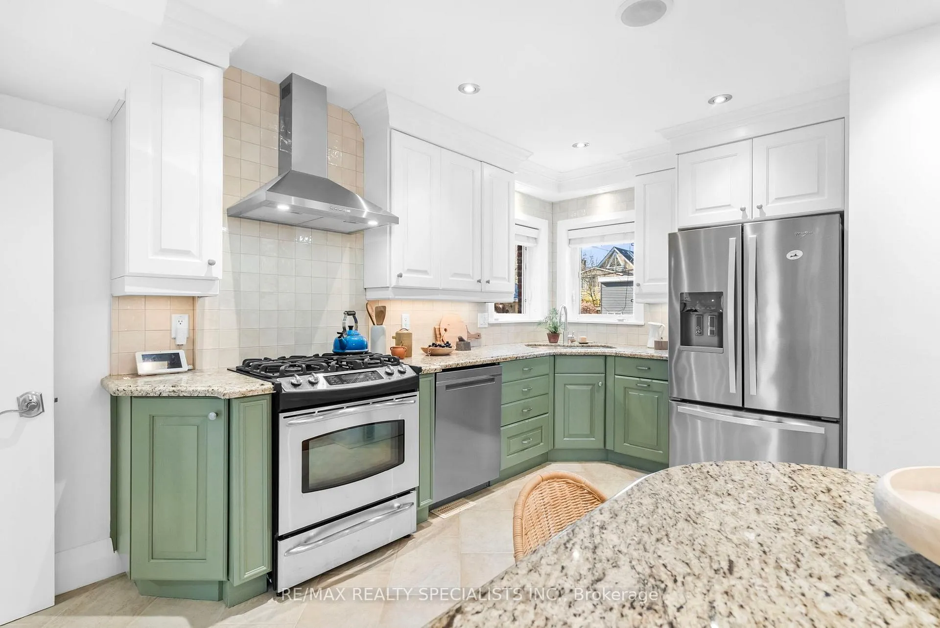 Photo 6 of 50 Albert Avenue, Etobicoke, Mimico — HOMEH