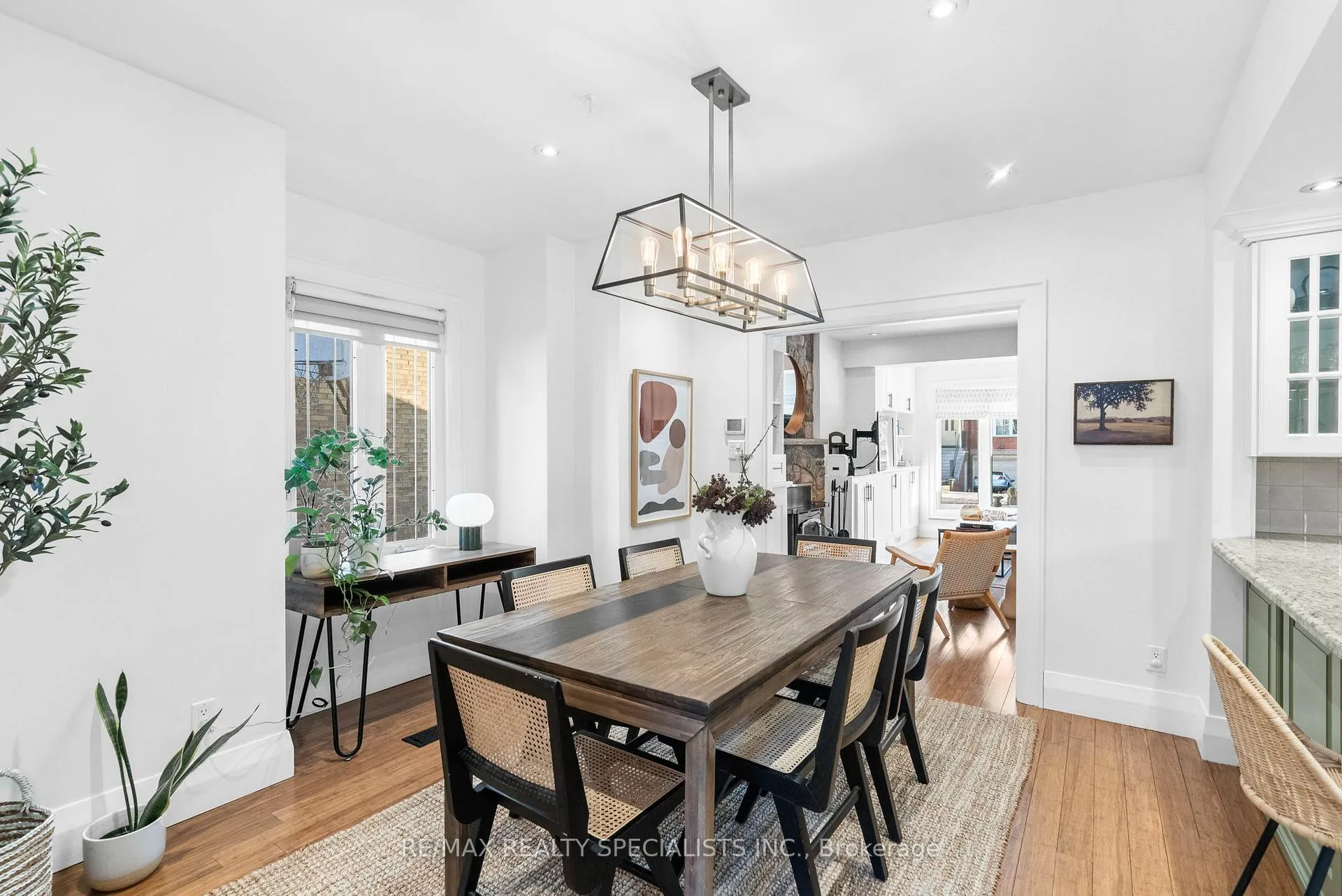 Photo 12 of 50 Albert Avenue, Etobicoke, Mimico — HOMEH