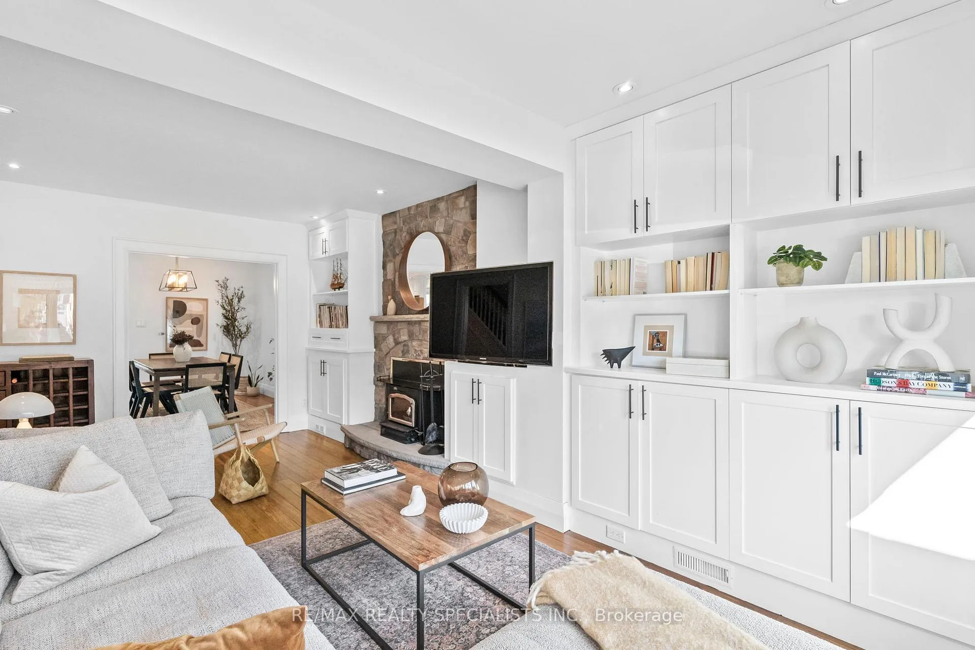 Photo 18 of 50 Albert Avenue, Etobicoke, Mimico — HOMEH