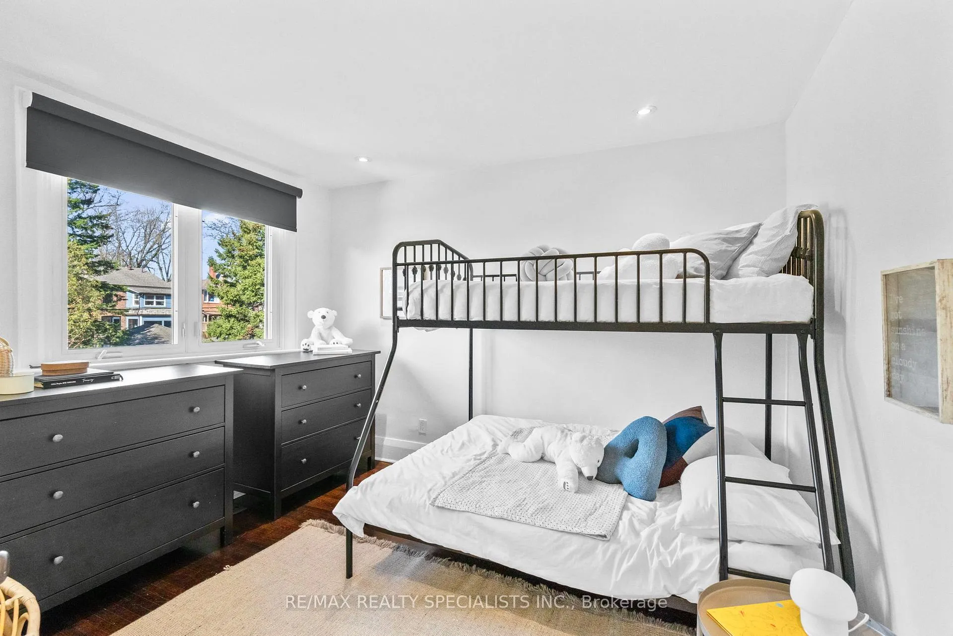 Photo 32 of 50 Albert Avenue, Etobicoke, Mimico — HOMEH
