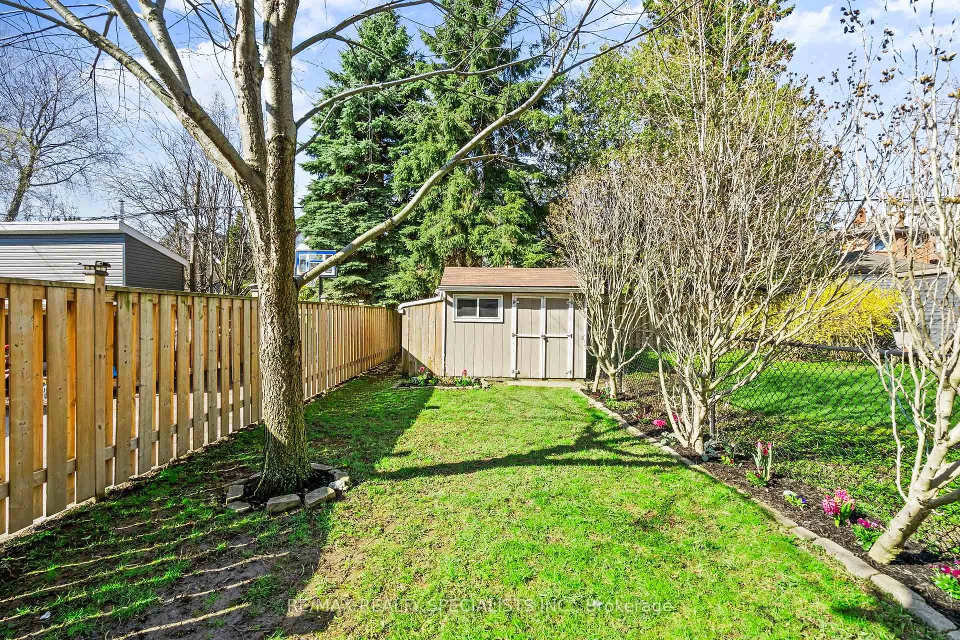 Photo 48 of 50 Albert Avenue, Etobicoke, Mimico — HOMEH