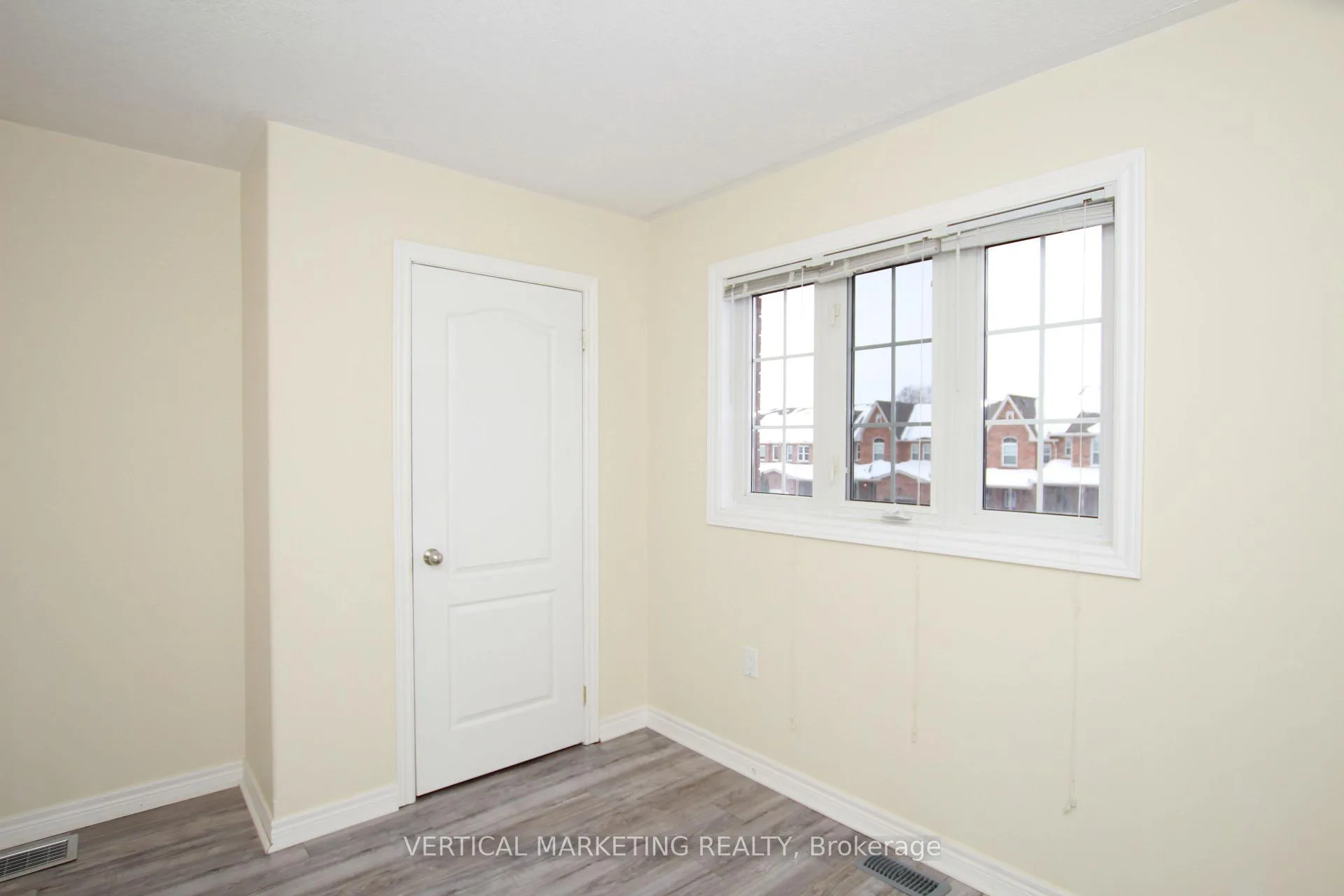 Photo 7 of 35 Buchanan Drive, New Tecumseth, Alliston — HOMEH
