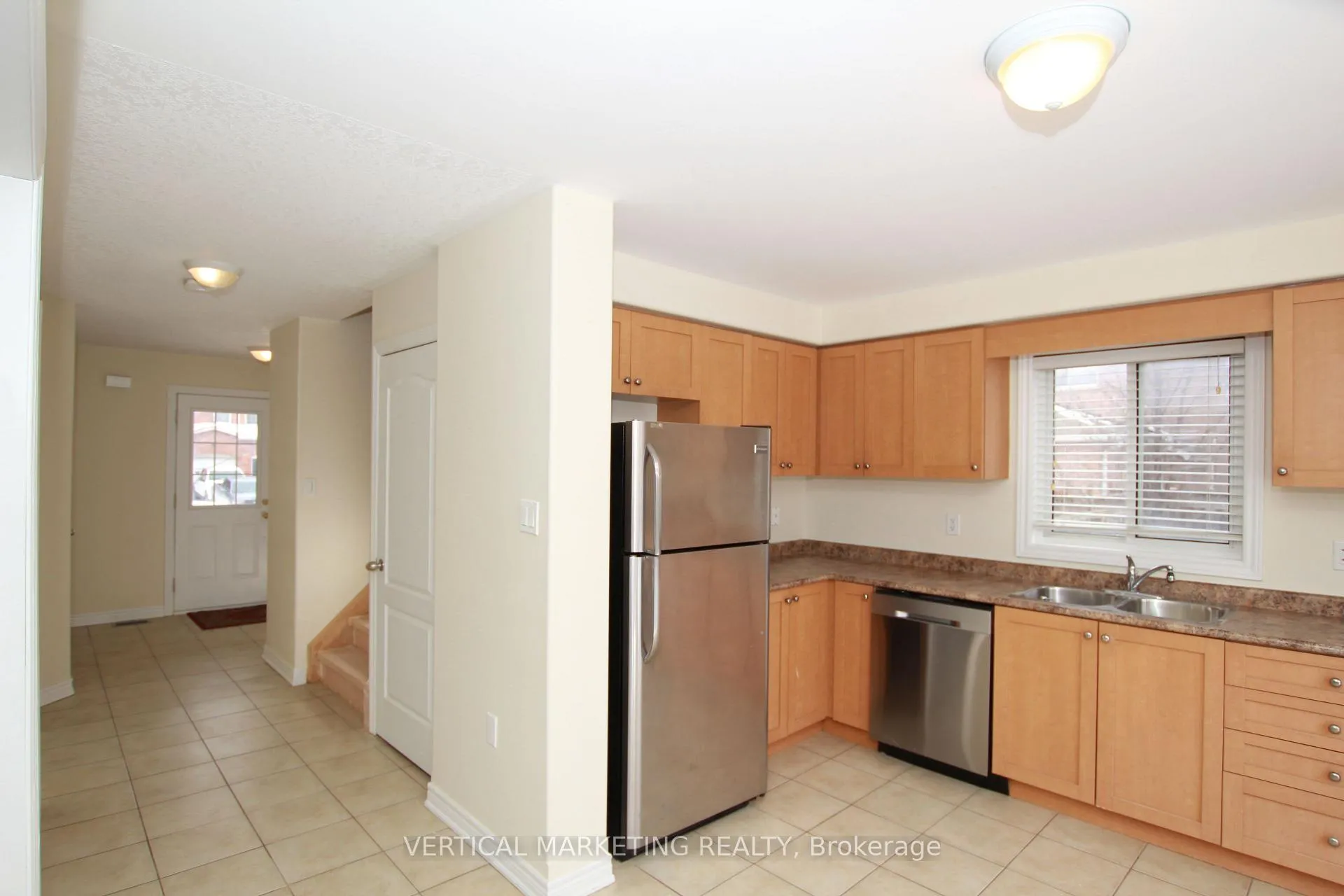 Photo 13 of 35 Buchanan Drive, New Tecumseth, Alliston — HOMEH