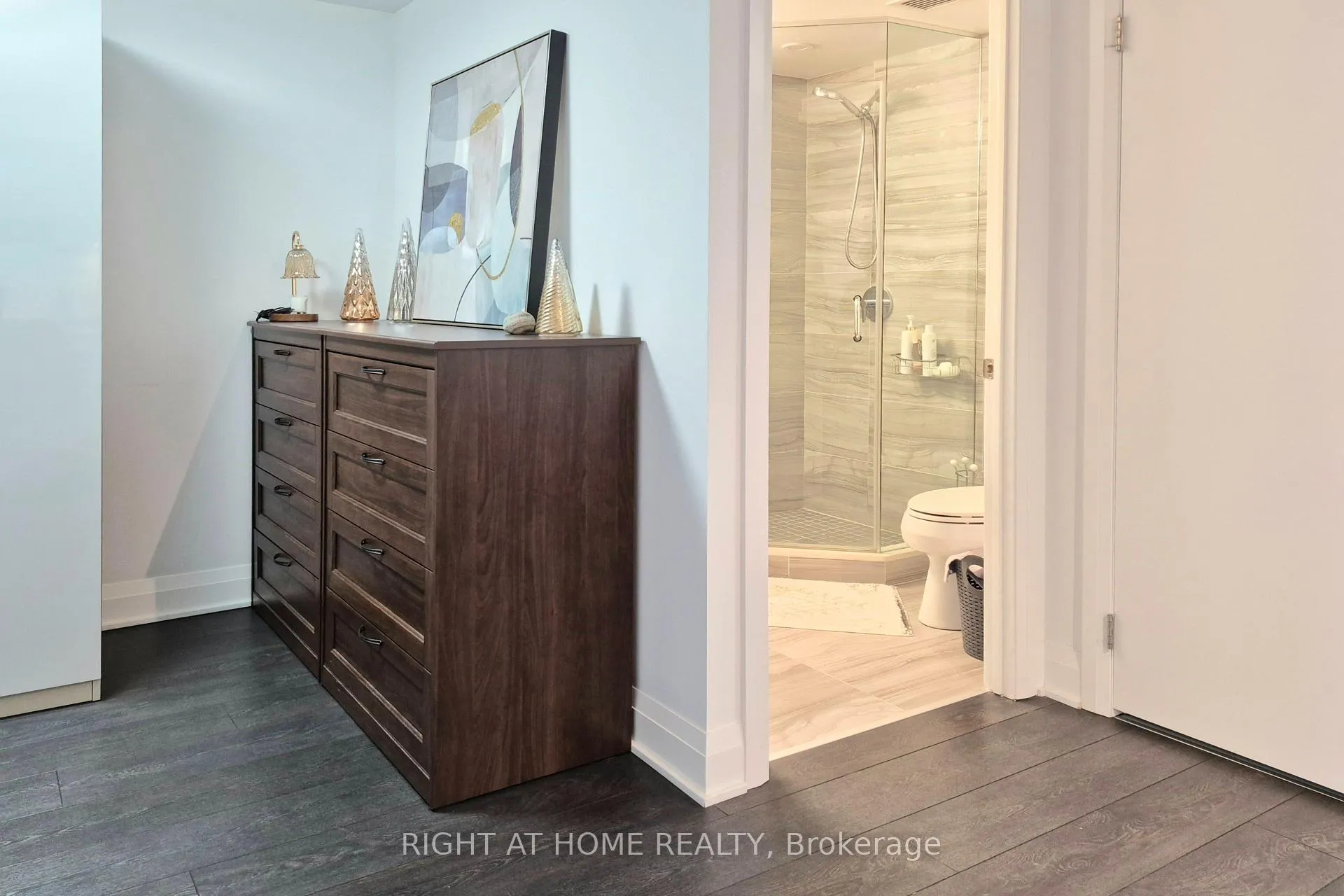Photo 8 of Unit 319, 33 Frederick Todd Way W, Toronto, Leaside — HOMEH