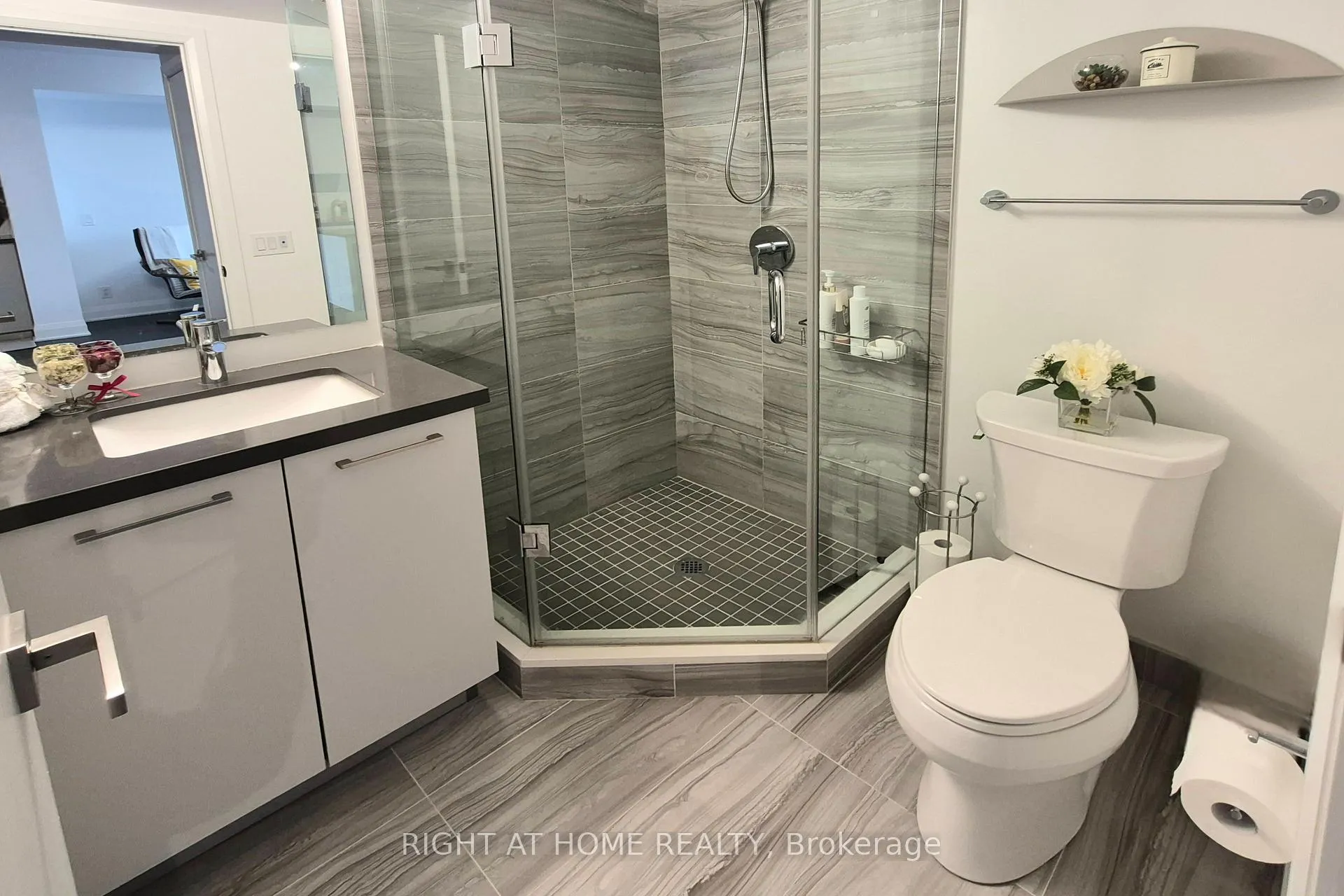 Photo 9 of Unit 319, 33 Frederick Todd Way W, Toronto, Leaside — HOMEH