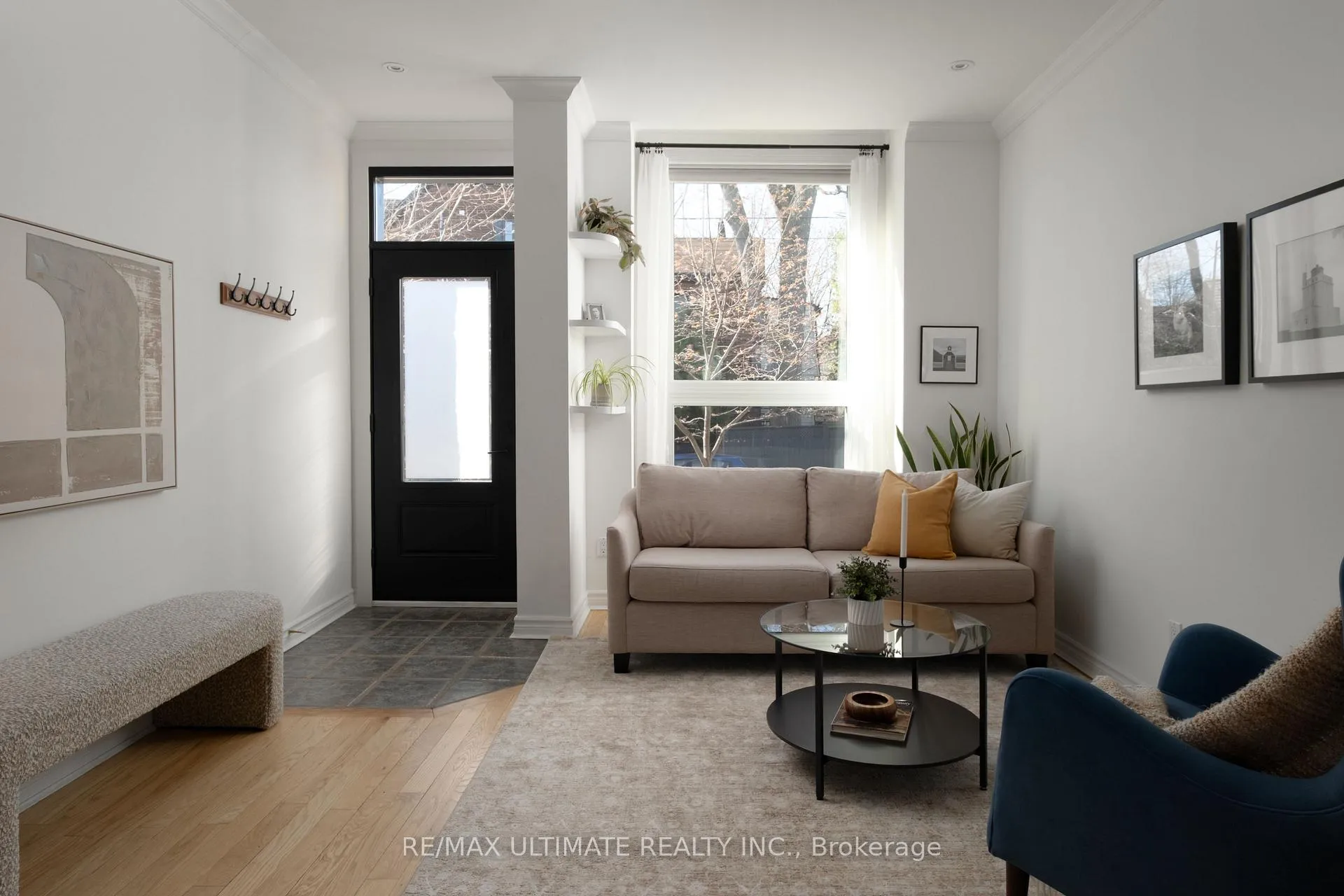 Photo 3 of 32 Lindsey Avenue, Toronto, Dufferin Grove — HOMEH