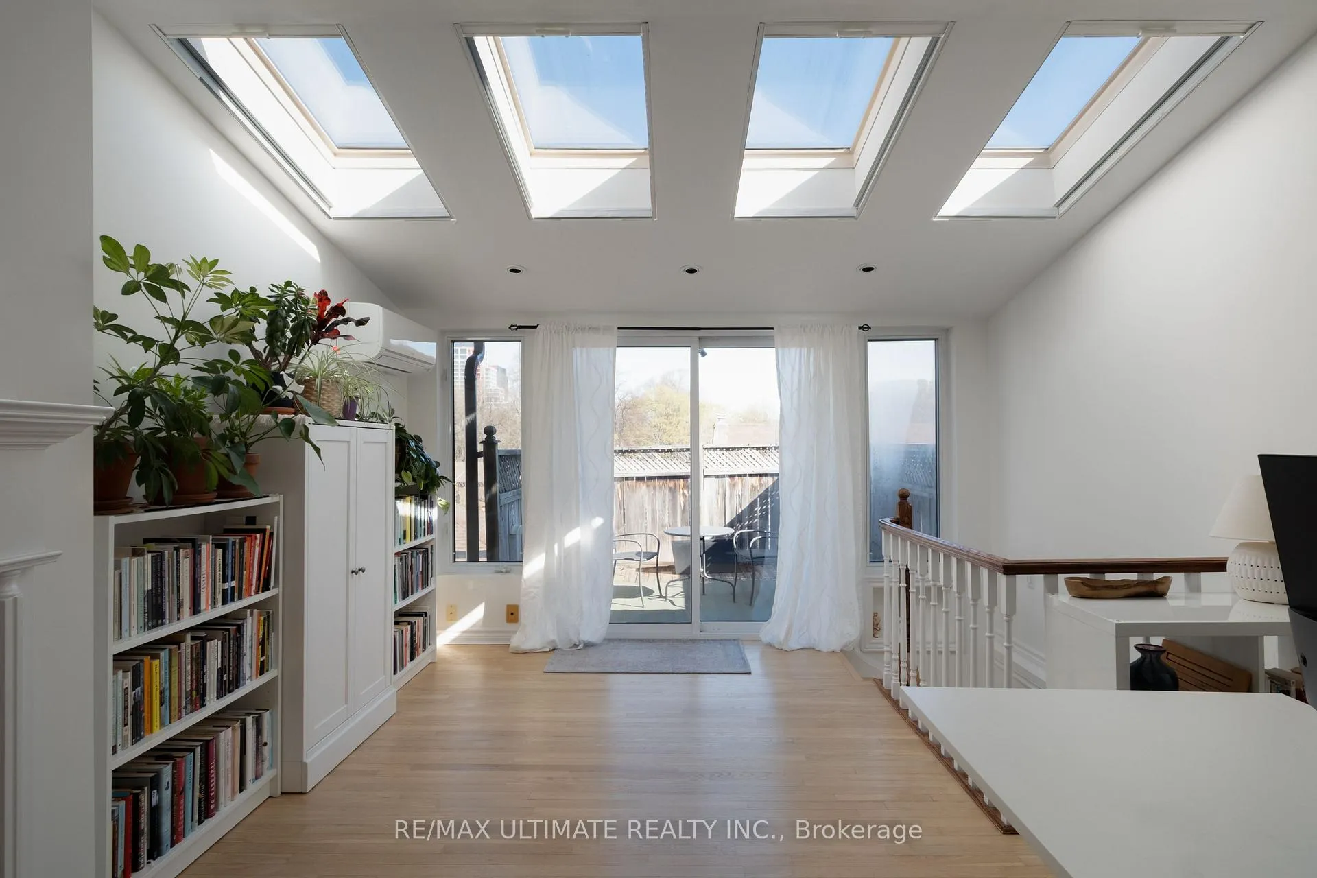 Photo 18 of 32 Lindsey Avenue, Toronto, Dufferin Grove — HOMEH