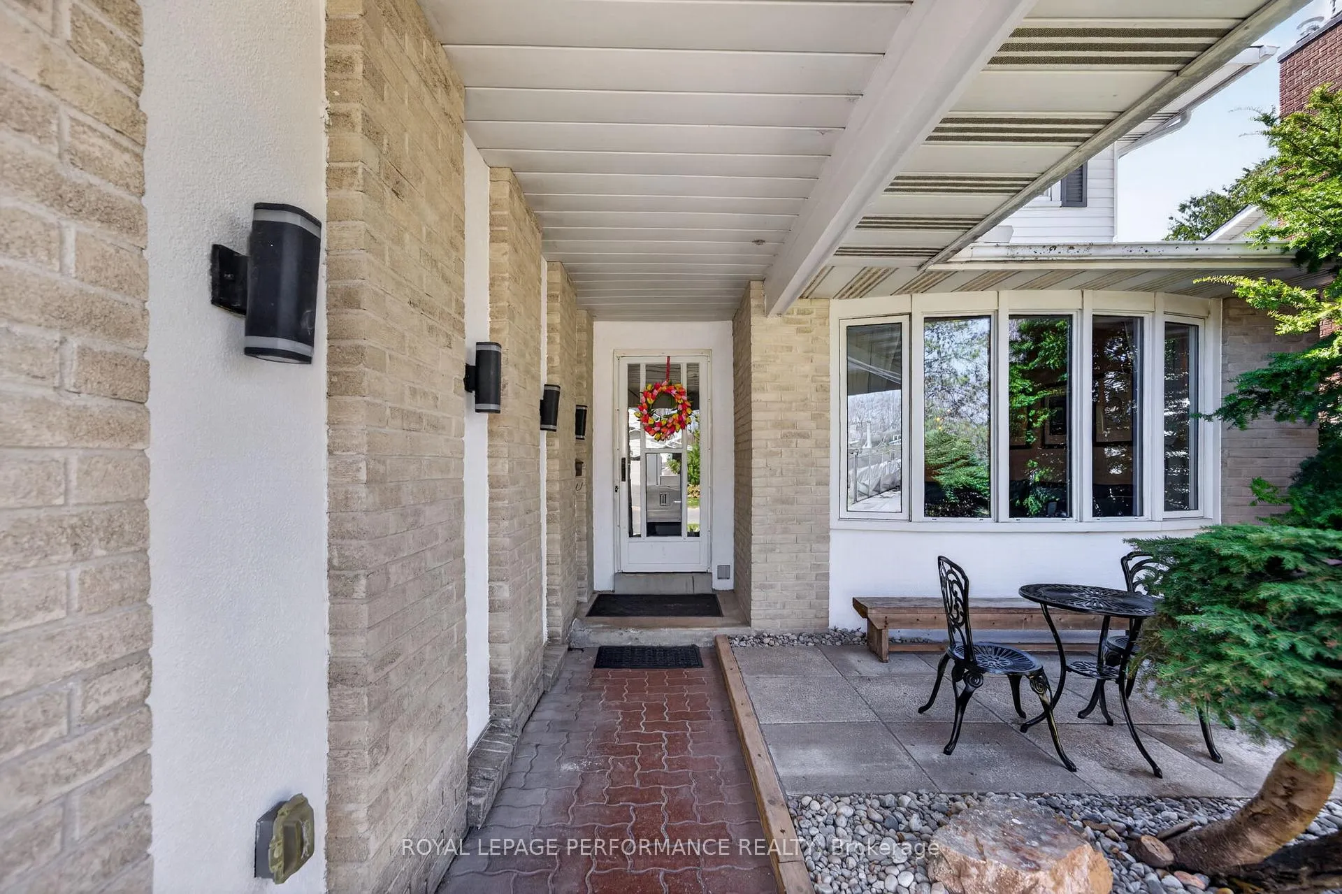 Photo 2 of 31 Northpark Drive, Ottawa, Blackburn Hamlet — HOMEH