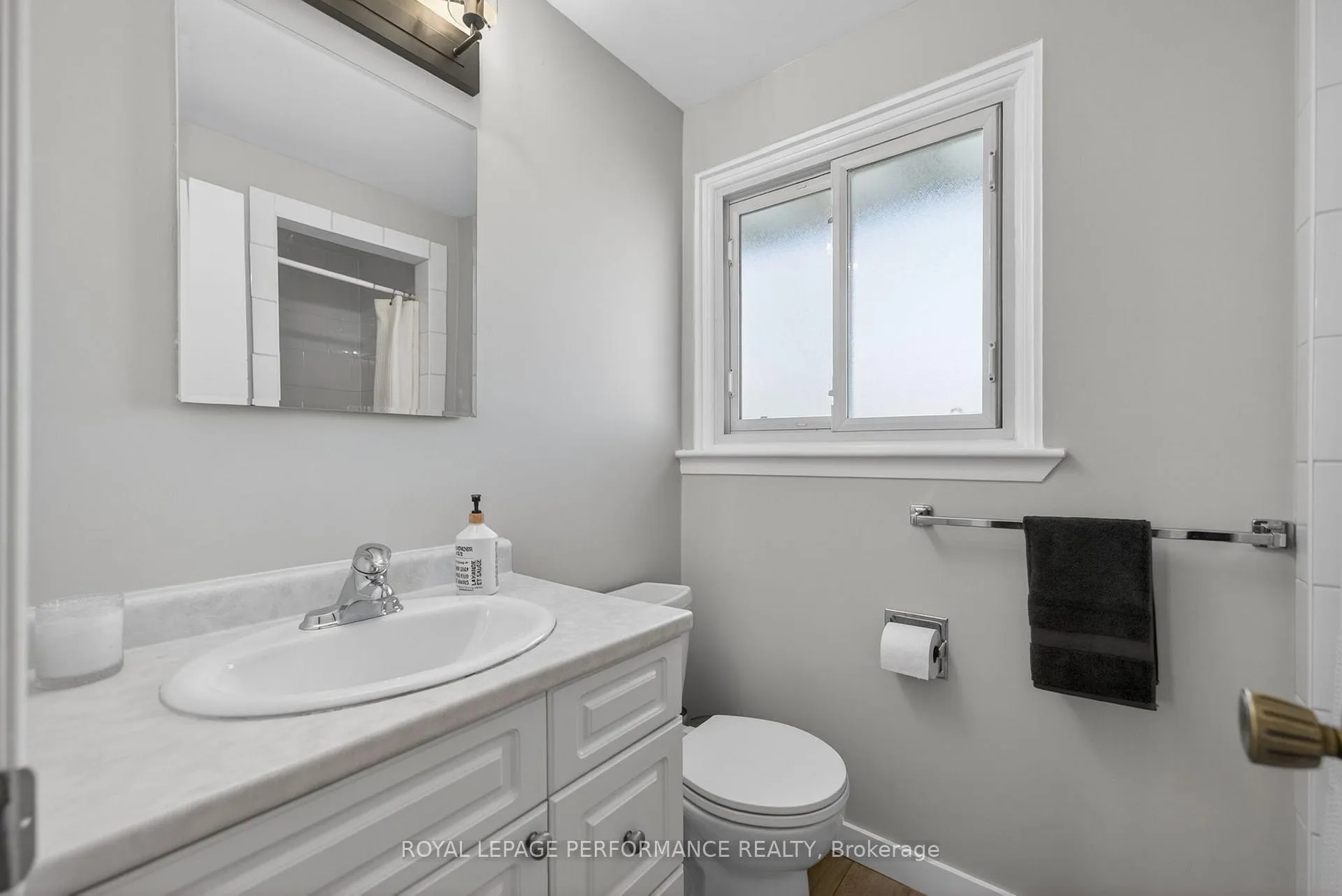Photo 27 of 31 Northpark Drive, Ottawa, Blackburn Hamlet — HOMEH