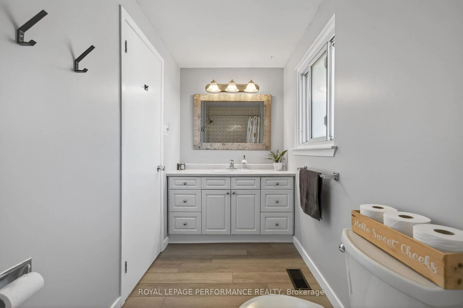 Photo 33 of 31 Northpark Drive, Ottawa, Blackburn Hamlet — HOMEH
