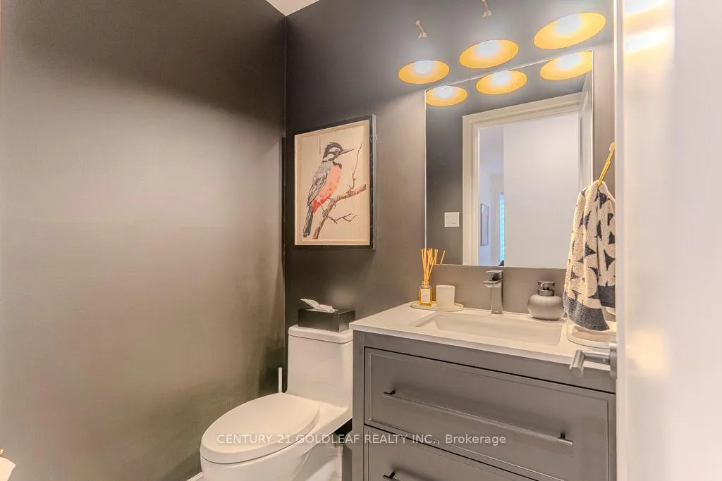 Photo 15 of 6 Pemberton Crescent, Ottawa, Manordale — HOMEH