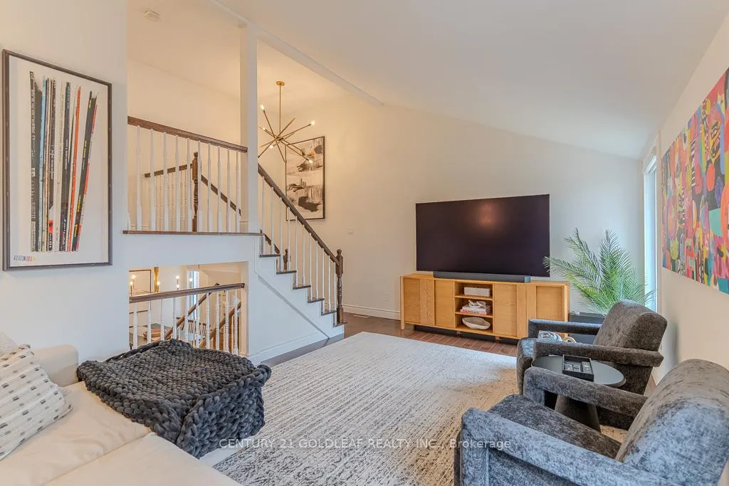 Photo 19 of 6 Pemberton Crescent, Ottawa, Manordale — HOMEH