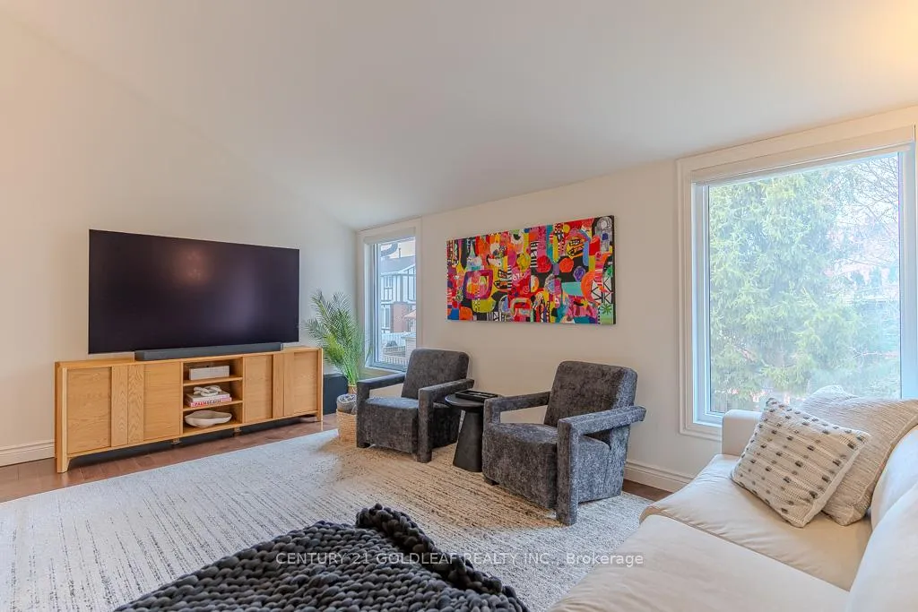 Photo 20 of 6 Pemberton Crescent, Ottawa, Manordale — HOMEH
