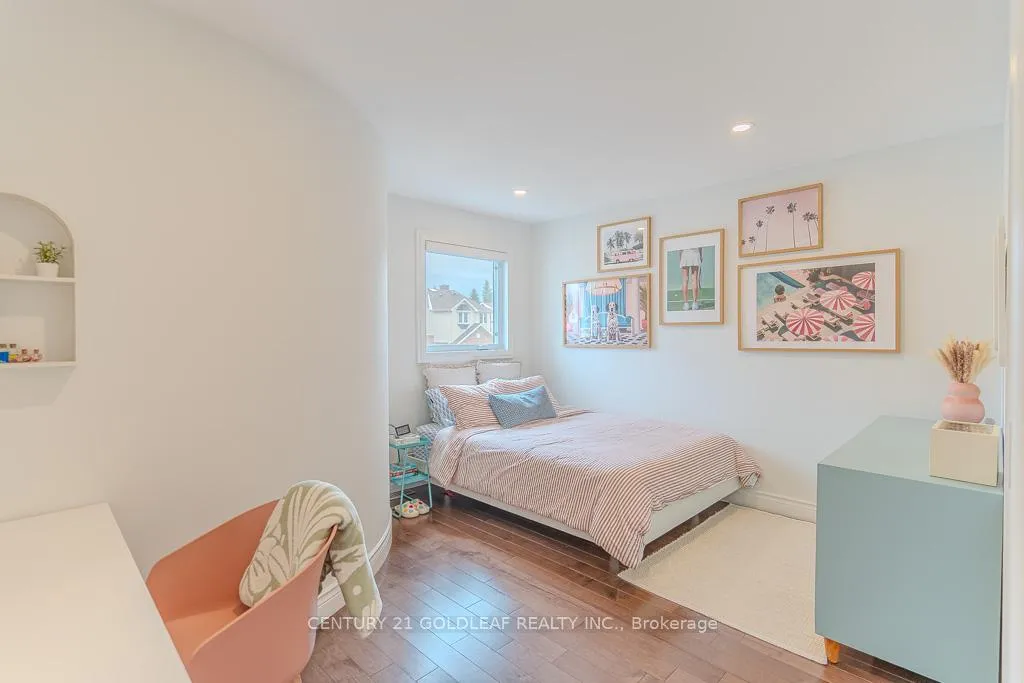 Photo 34 of 6 Pemberton Crescent, Ottawa, Manordale — HOMEH