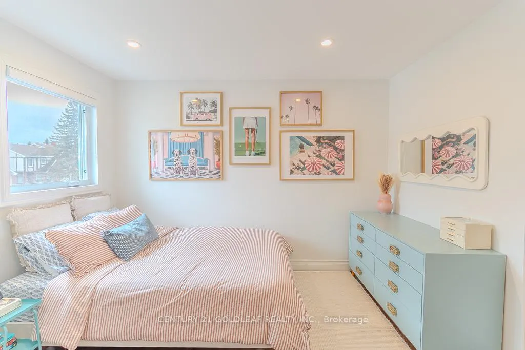 Photo 36 of 6 Pemberton Crescent, Ottawa, Manordale — HOMEH