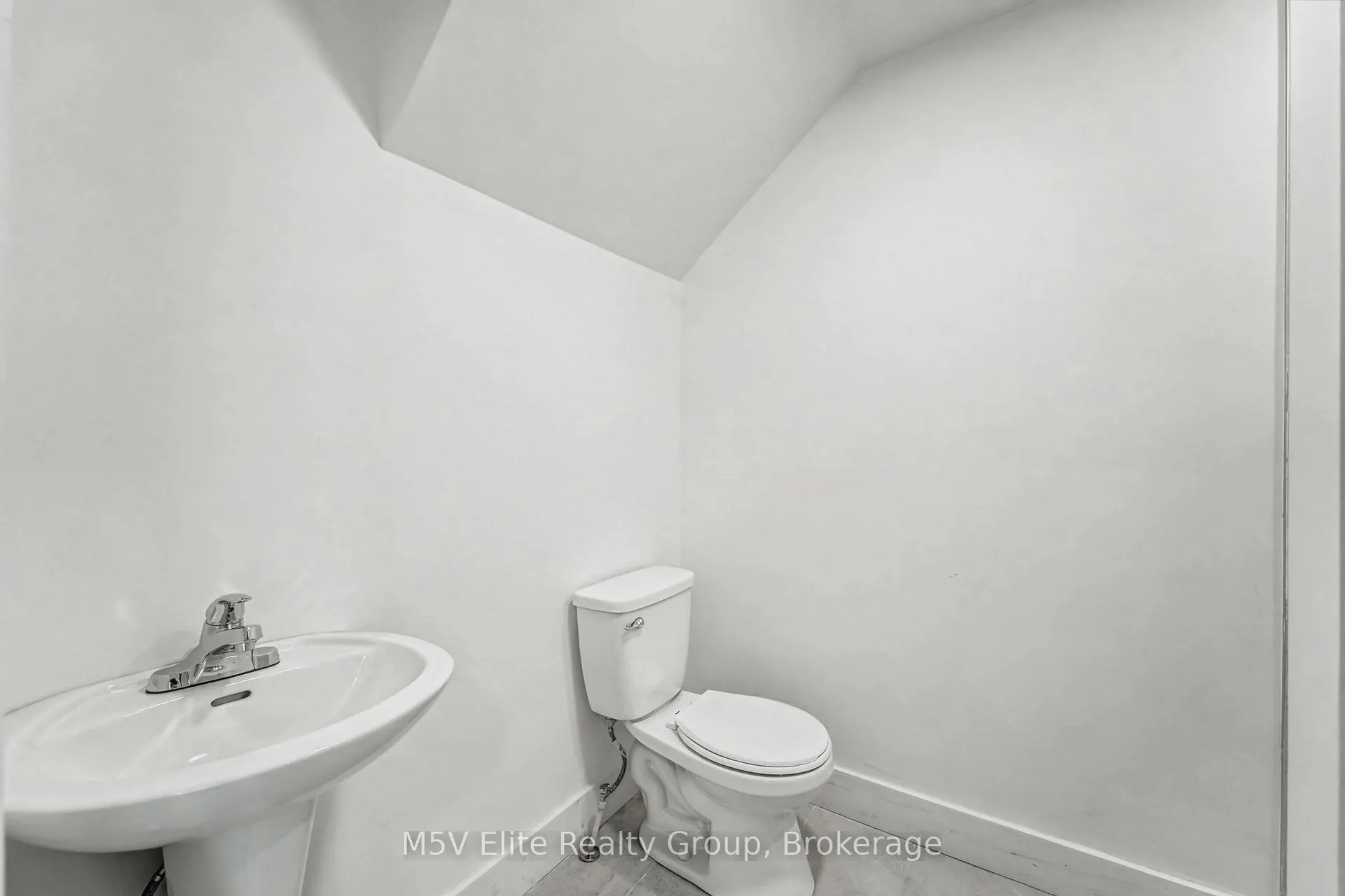 Photo 7 of Unit 119, 6638 McLeod Road, Niagara Falls, Arad/Fallsview — HOMEH
