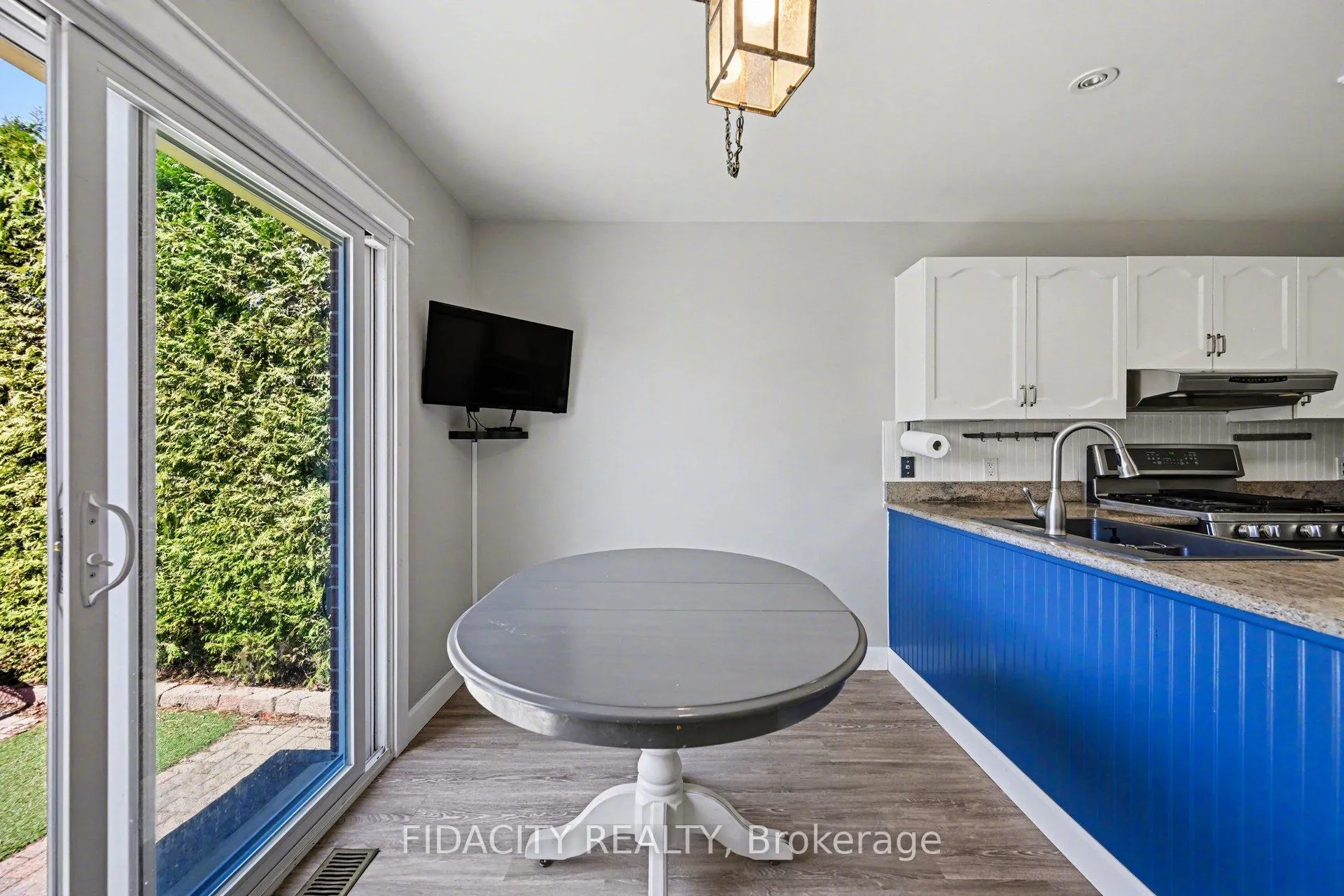 Photo 6 of 117 Beechfern Drive, Ottawa, Stittsville (Central) — HOMEH