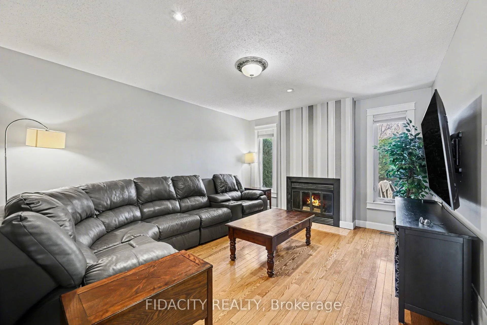 Photo 9 of 117 Beechfern Drive, Ottawa, Stittsville (Central) — HOMEH