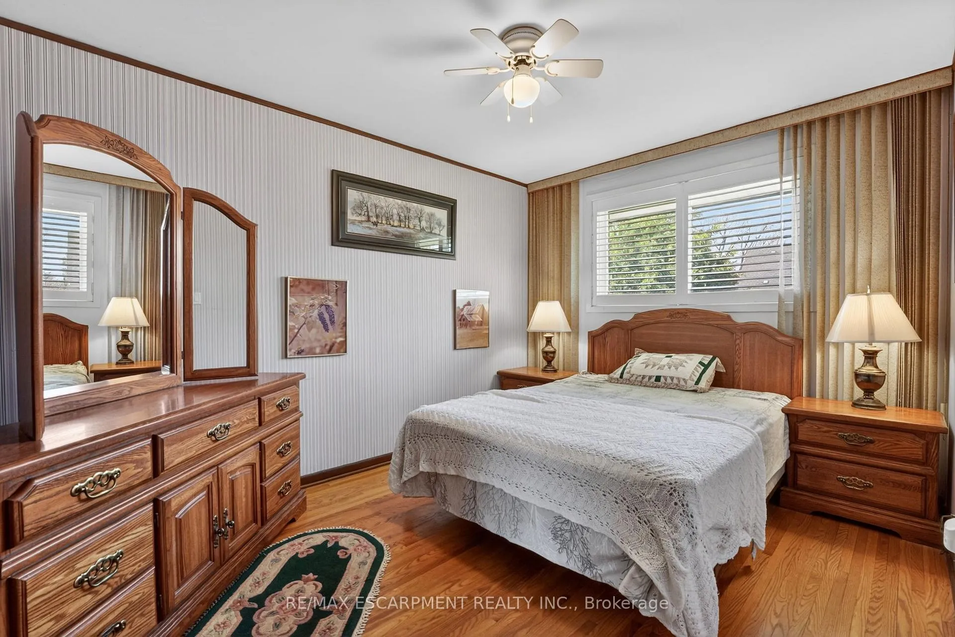 Photo 14 of 13 Cascade Court, St. Catharines, Secord Woods — HOMEH