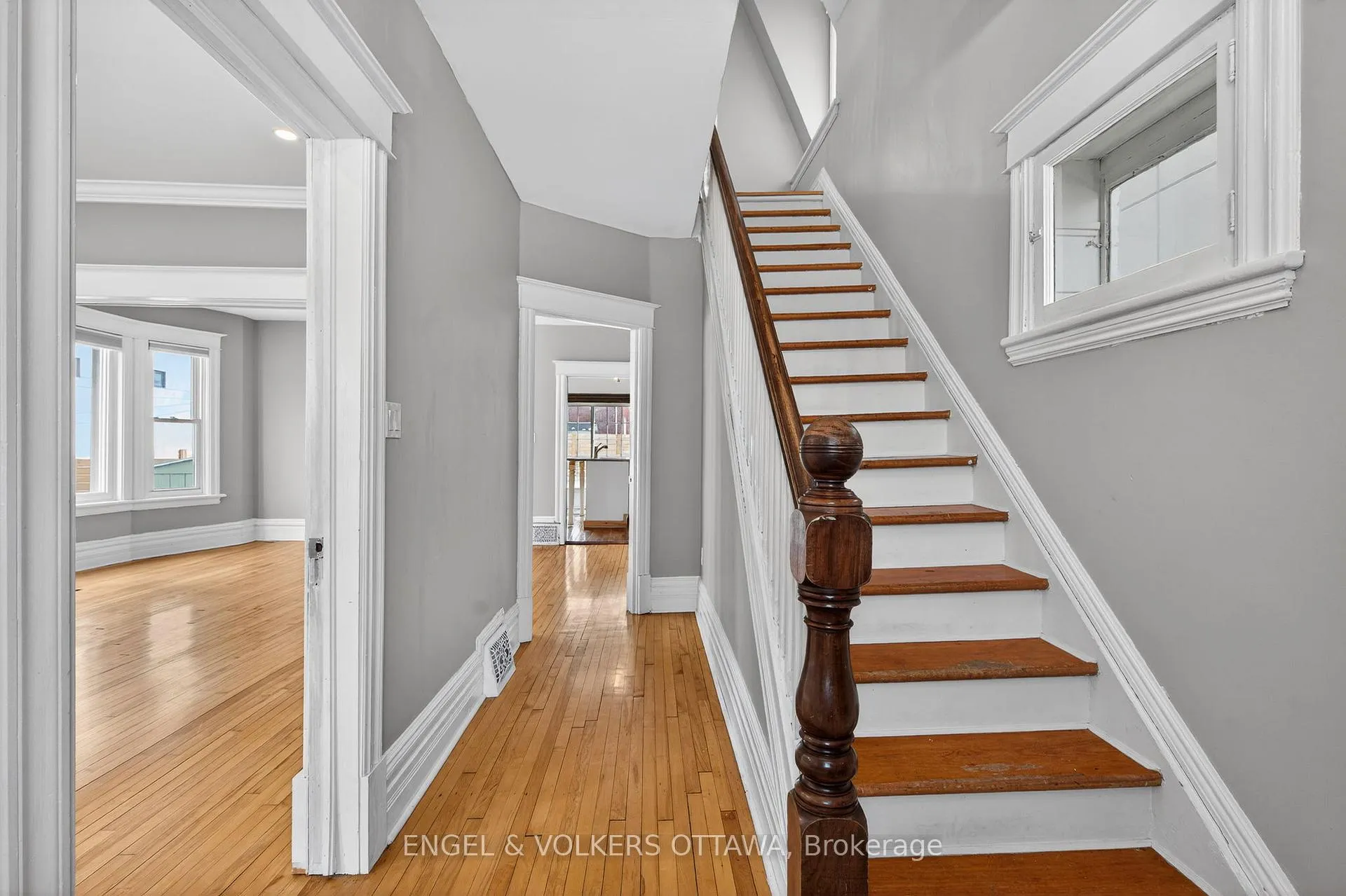 Photo 2 of 434 Byron Avenue, Ottawa, Westboro/Hampton Park — HOMEH