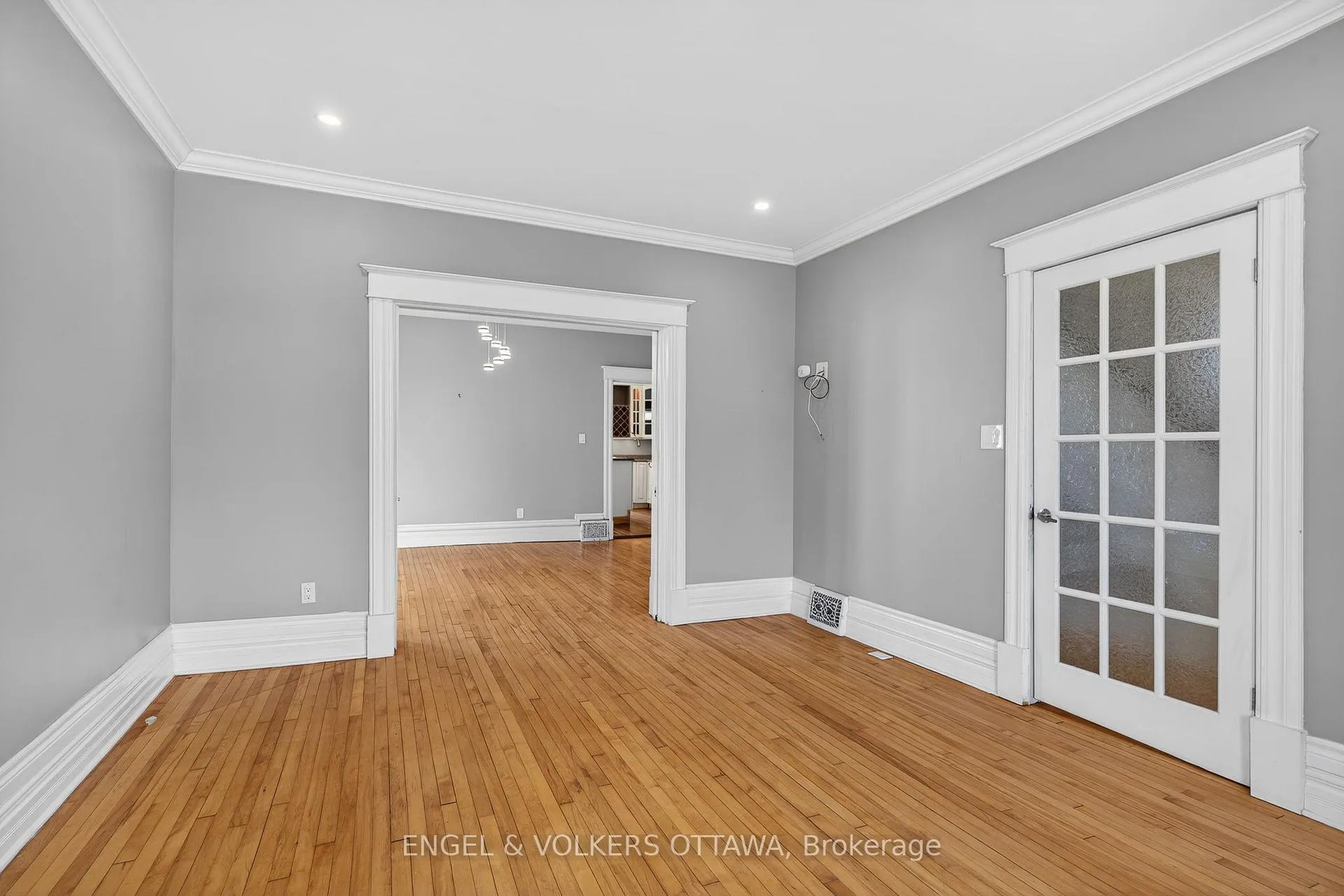 Photo 4 of 434 Byron Avenue, Ottawa, Westboro/Hampton Park — HOMEH
