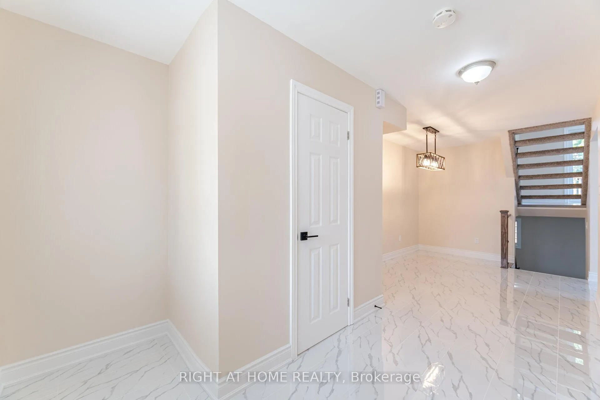 Photo 6 of 50 Albemarle Street, Brantford — HOMEH