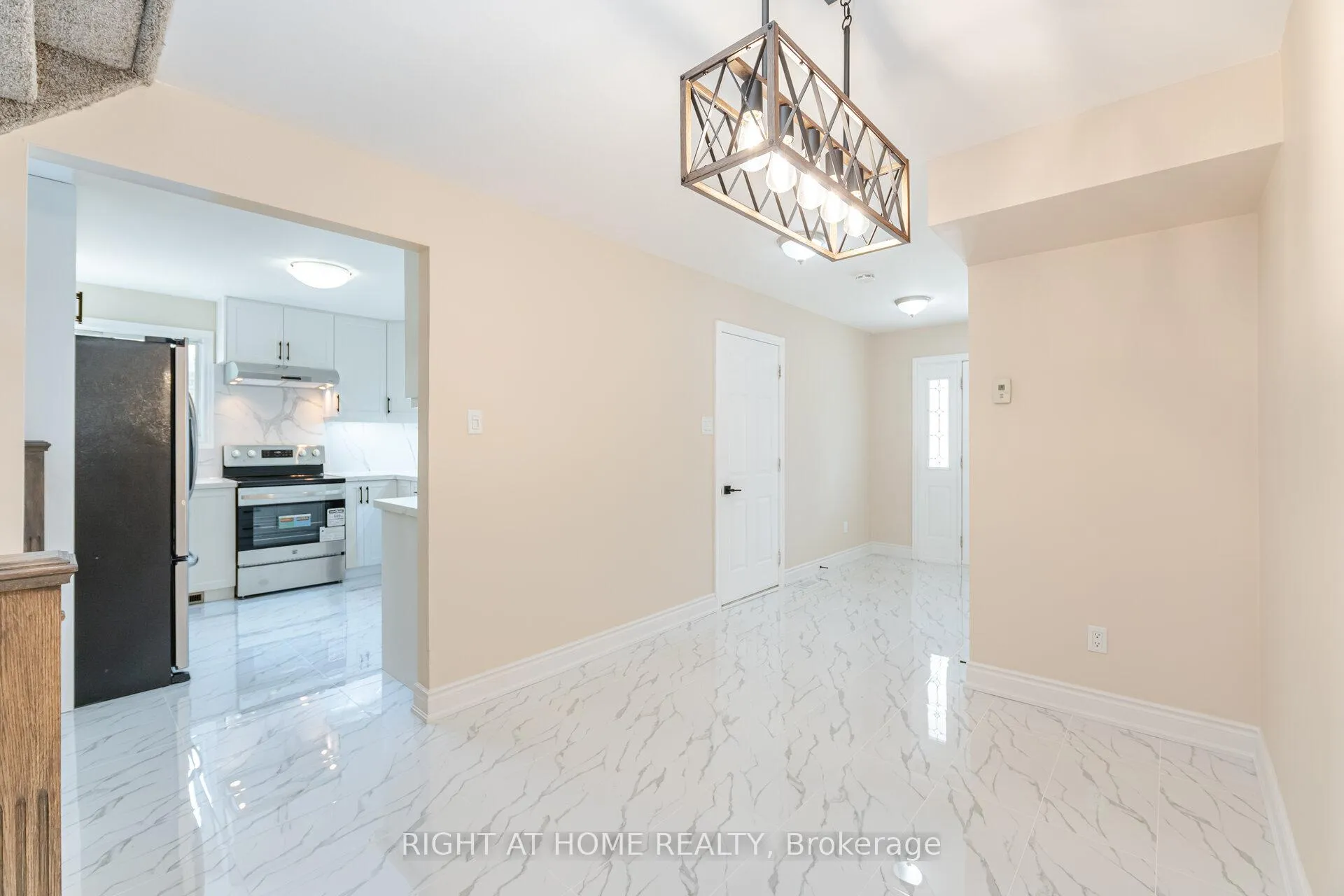 Photo 8 of 50 Albemarle Street, Brantford — HOMEH