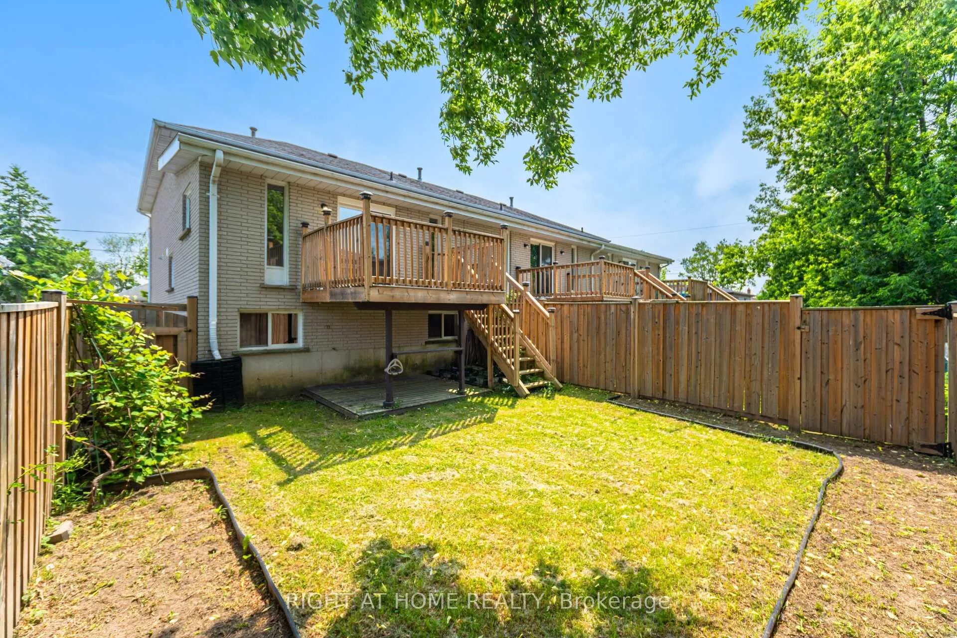 Photo 38 of 50 Albemarle Street, Brantford — HOMEH