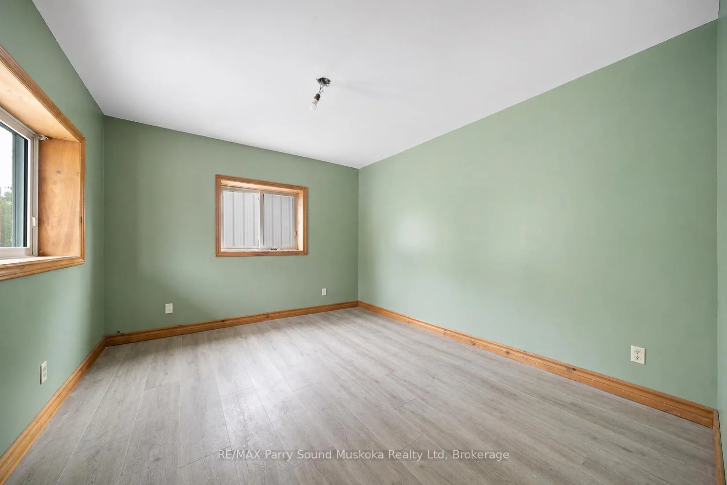 Photo 15 of 92 Blue Lake Road, Seguin — HOMEH