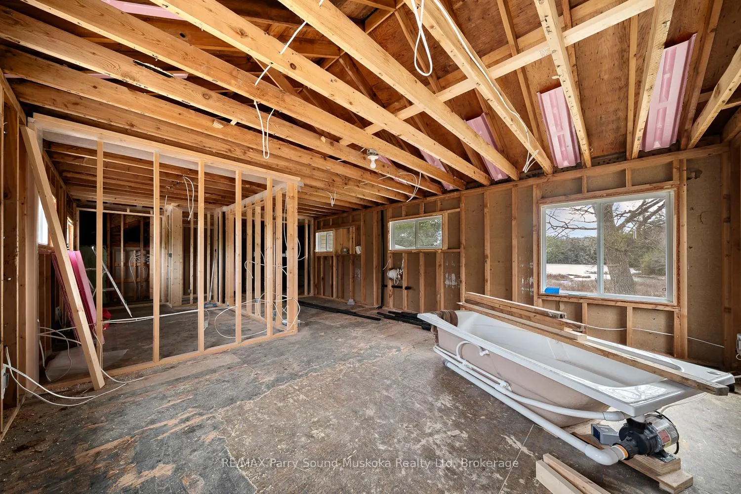 Photo 26 of 92 Blue Lake Road, Seguin — HOMEH