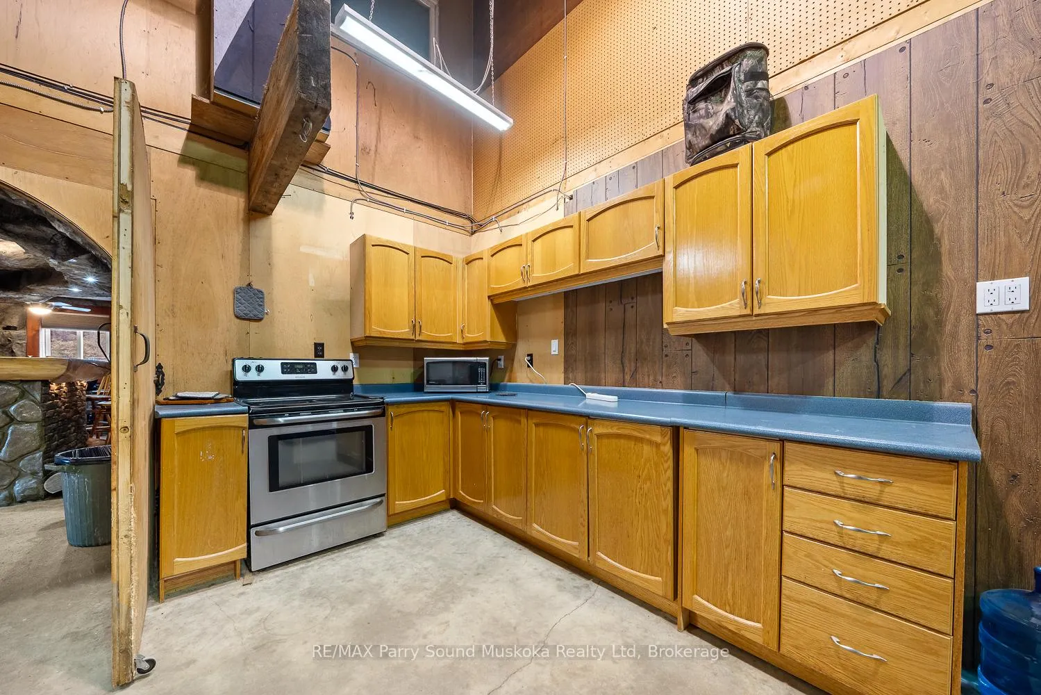 Photo 38 of 92 Blue Lake Road, Seguin — HOMEH