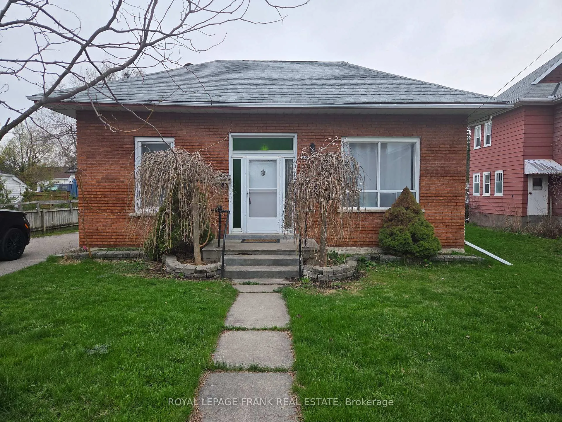 Photo 1 of 591 Park Street N, Peterborough, Town Ward 3 — HOMEH