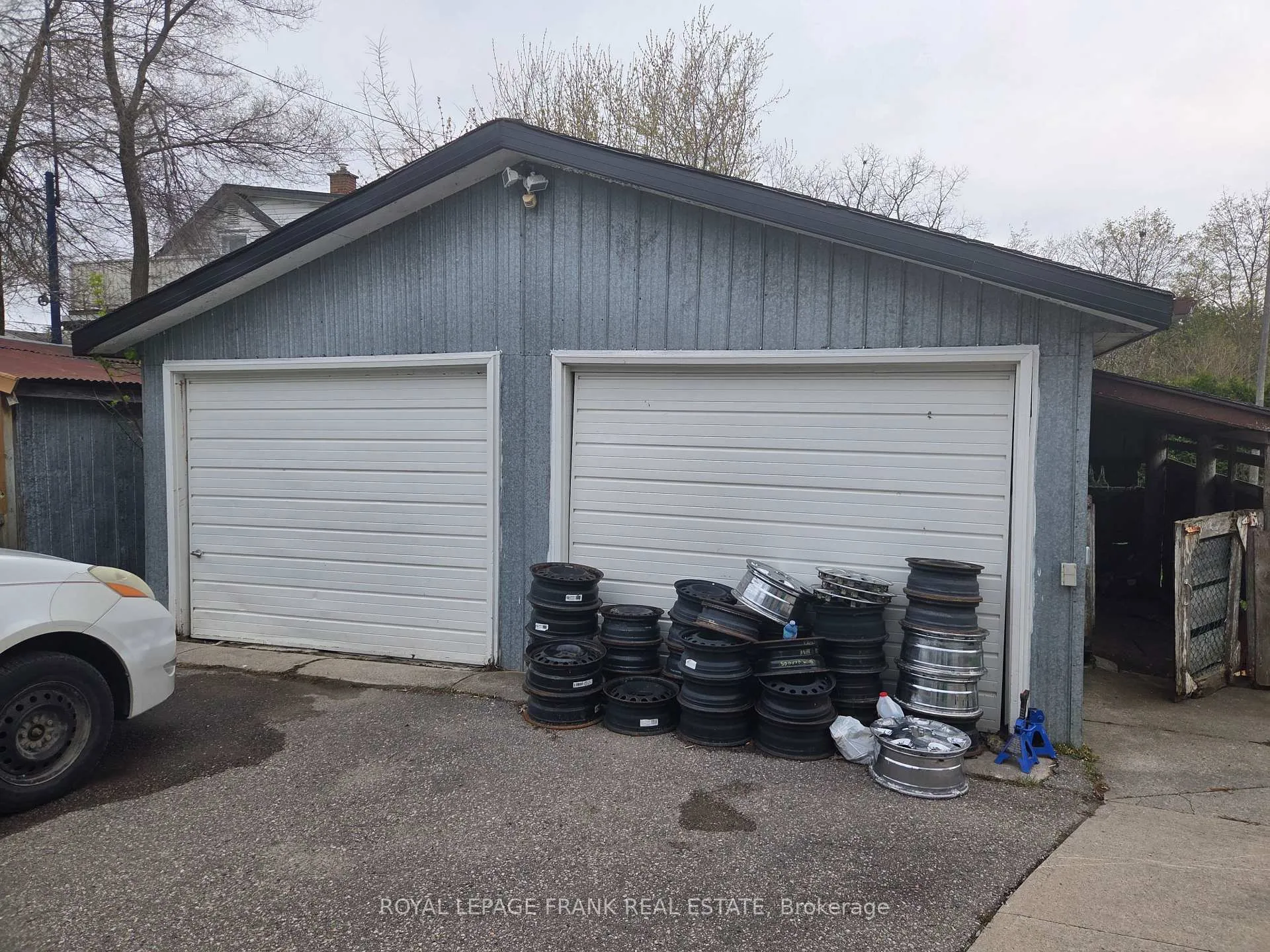 Photo 24 of 591 Park Street N, Peterborough, Town Ward 3 — HOMEH