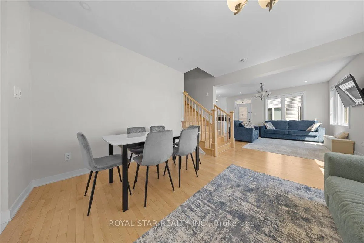 Photo 8 of 2021 Elevation Road, Ottawa, Barrhaven - Half Moon Bay — HOMEH
