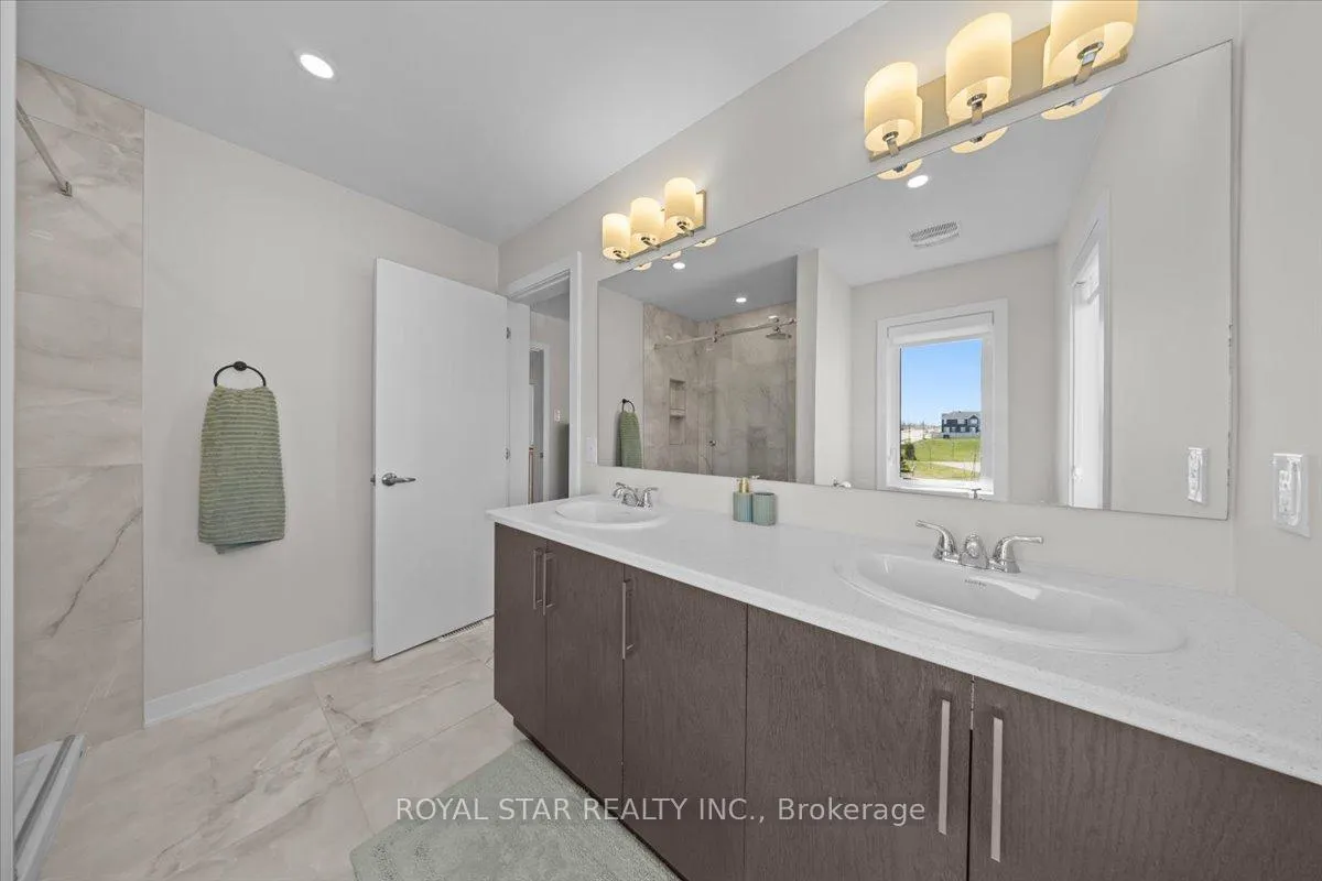 Photo 14 of 2021 Elevation Road, Ottawa, Barrhaven - Half Moon Bay — HOMEH